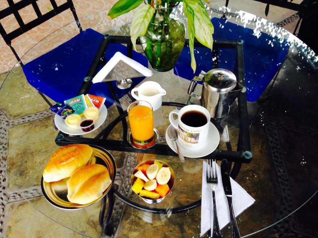 Breakfast in Residencial Carlos