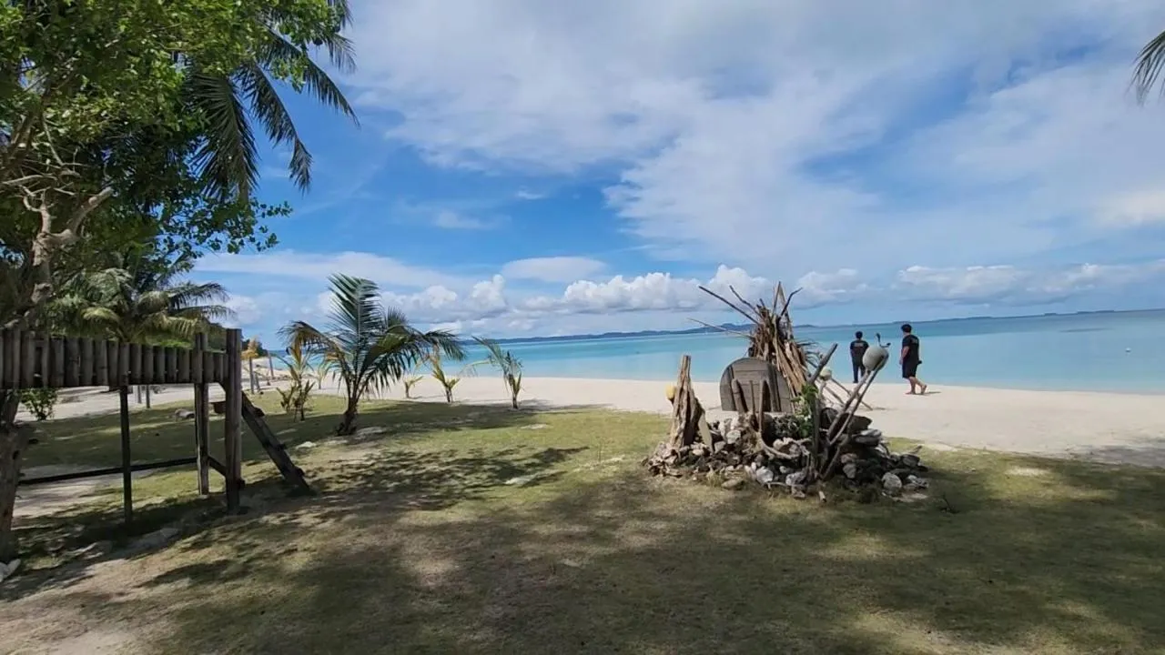 MB Palambak Island Resort Pulau Banyak Aceh Singkil
