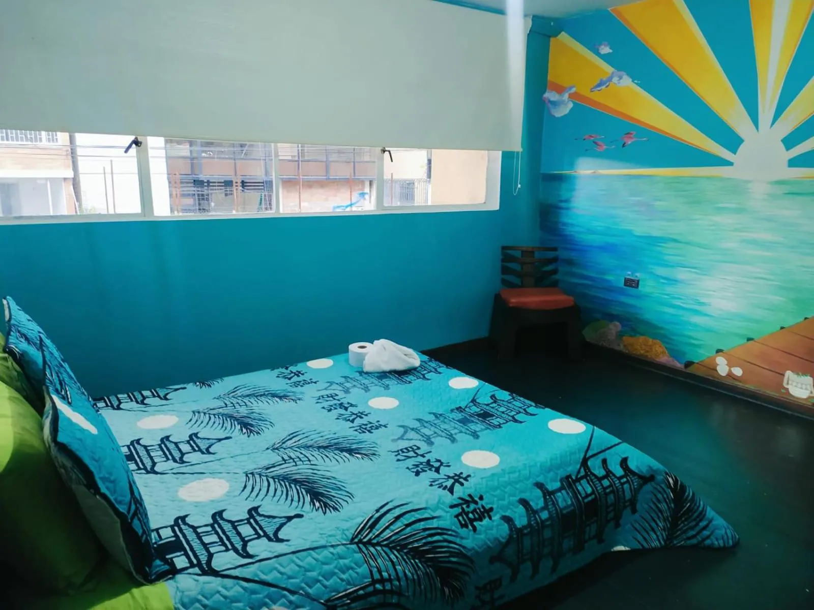 Double Room with Private Bathroom in 82Hostel