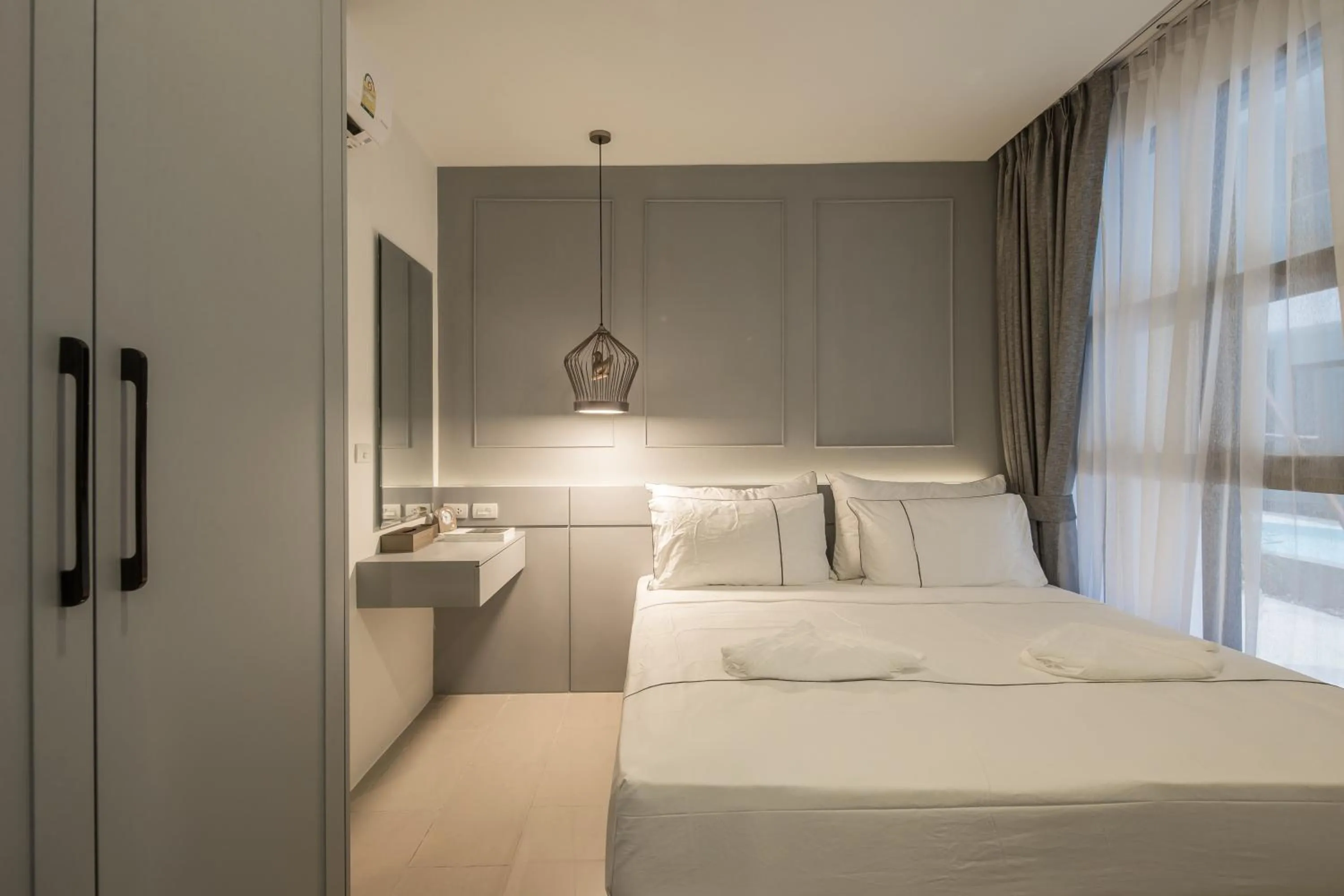 Guests, Bed in Palmyrah Surin Beach Residence