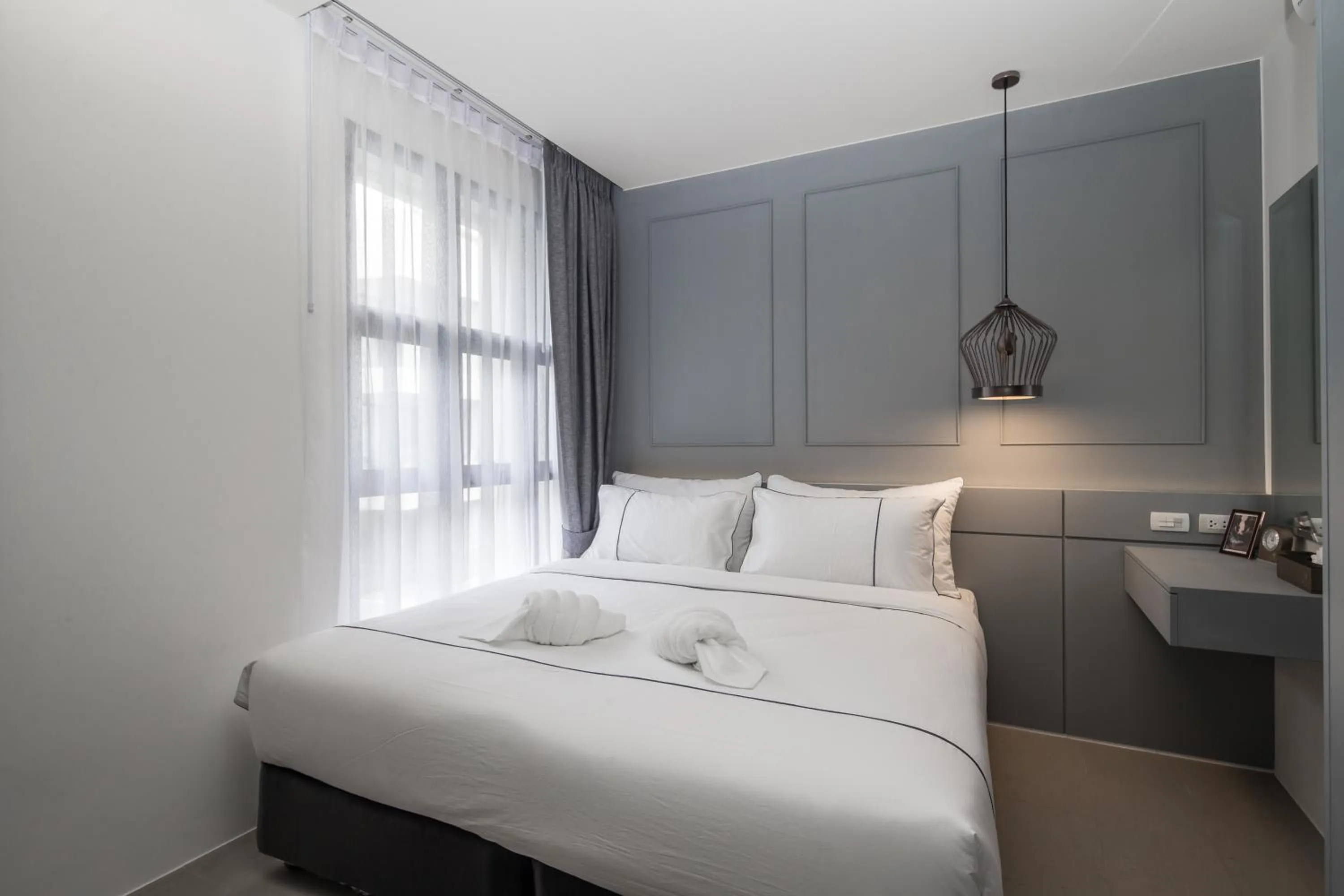 Guests, Bed in Palmyrah Surin Beach Residence