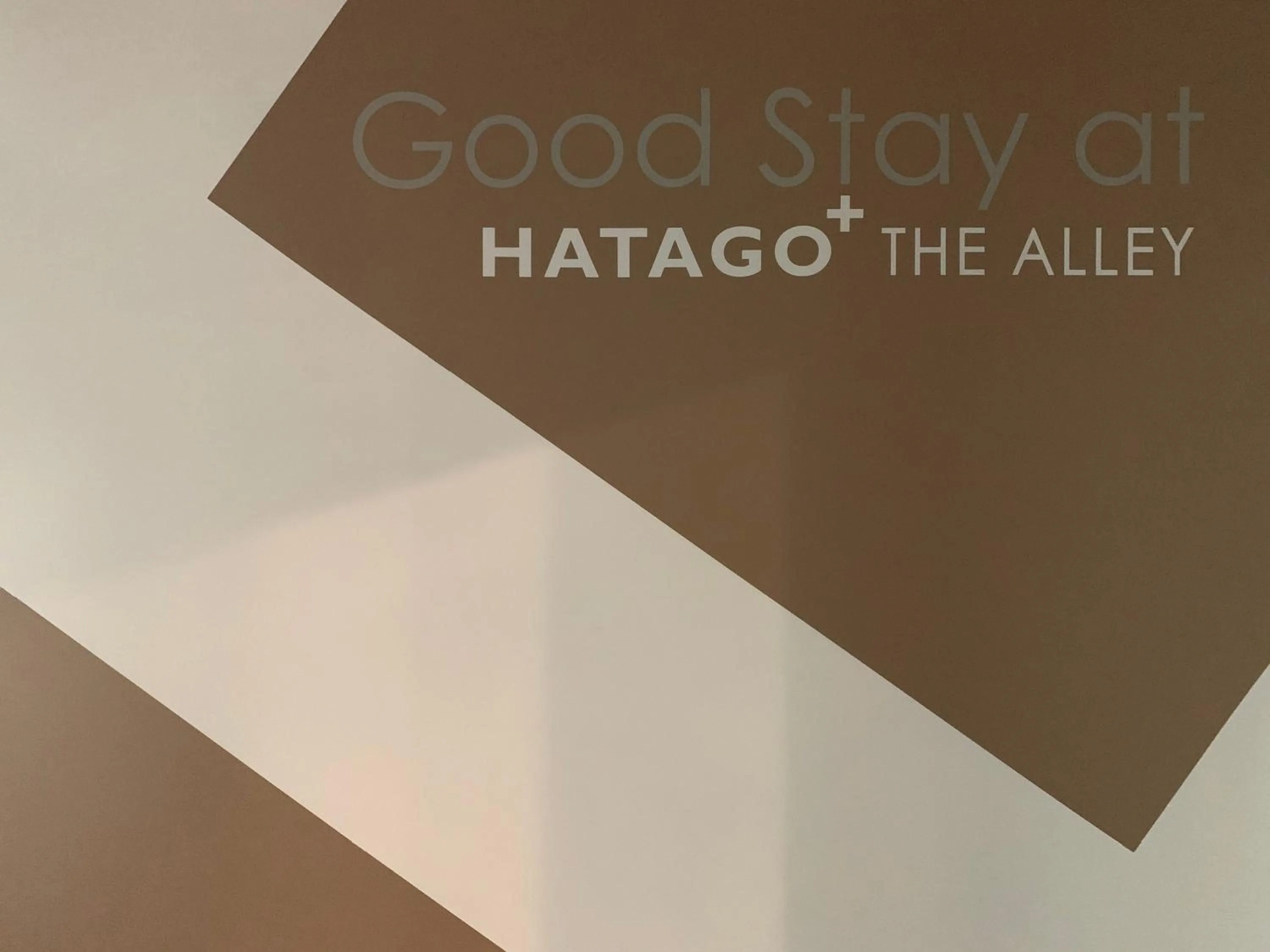 Property building in HATAGO+ THE ALLEY