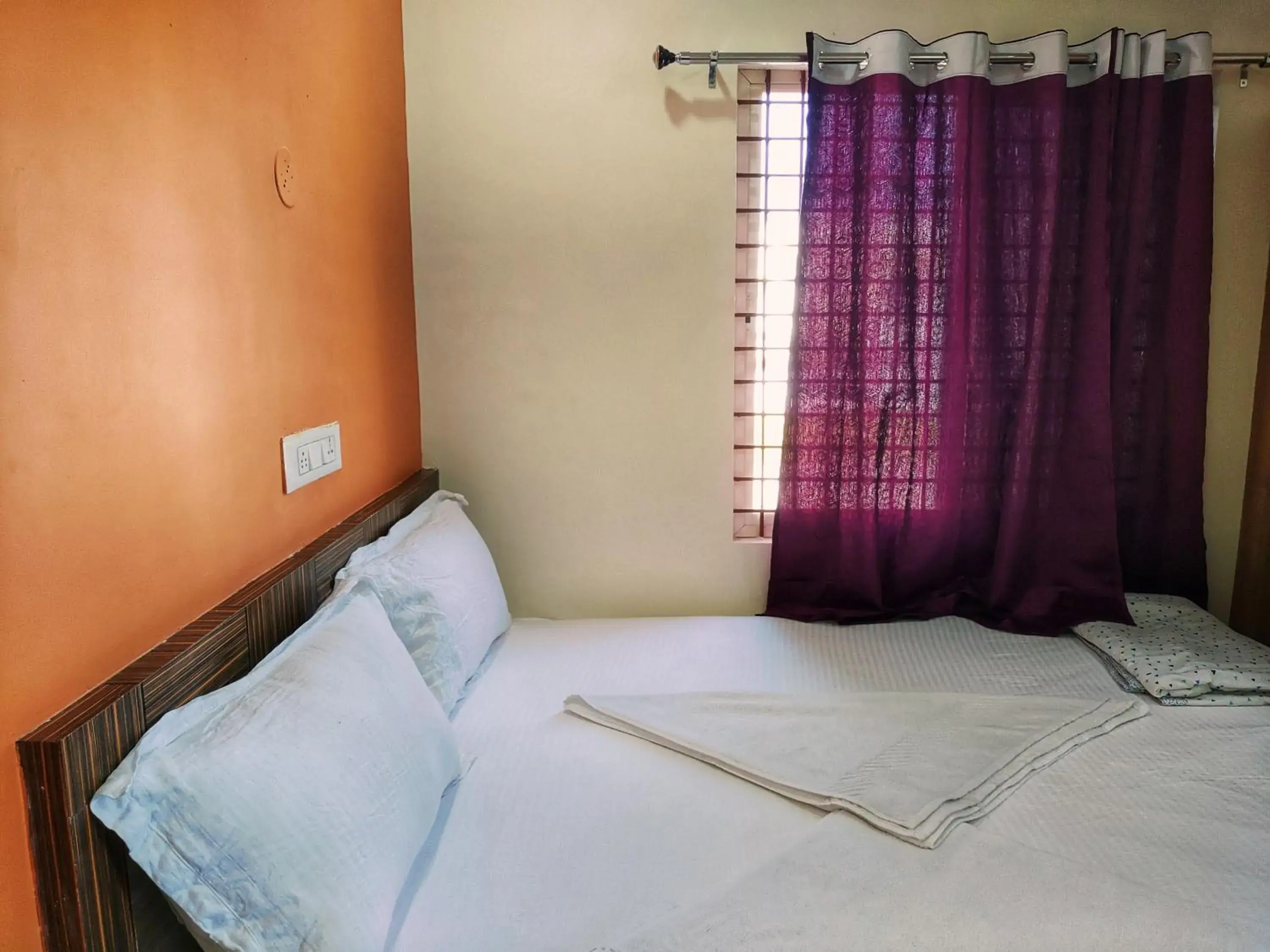 Bed in Hampi Two Bedroom Guesthouse Bed in Hampi Two Bedroom Guesthouse