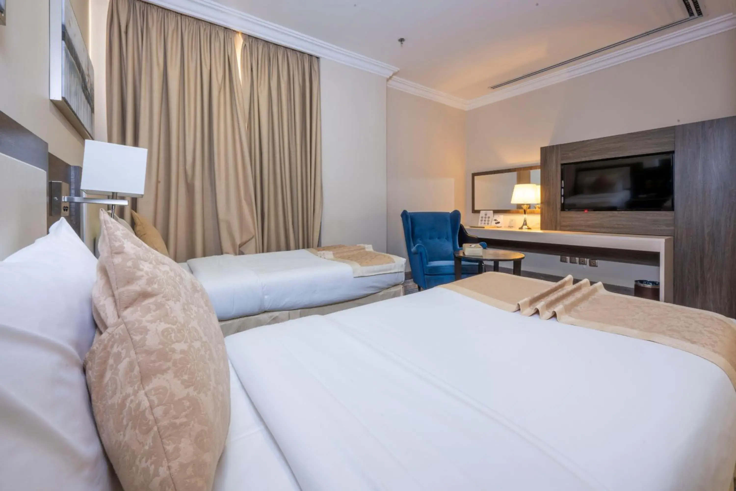 Bed in Hayat Al Riyadh Hotel Bed in Hayat Al Riyadh Hotel