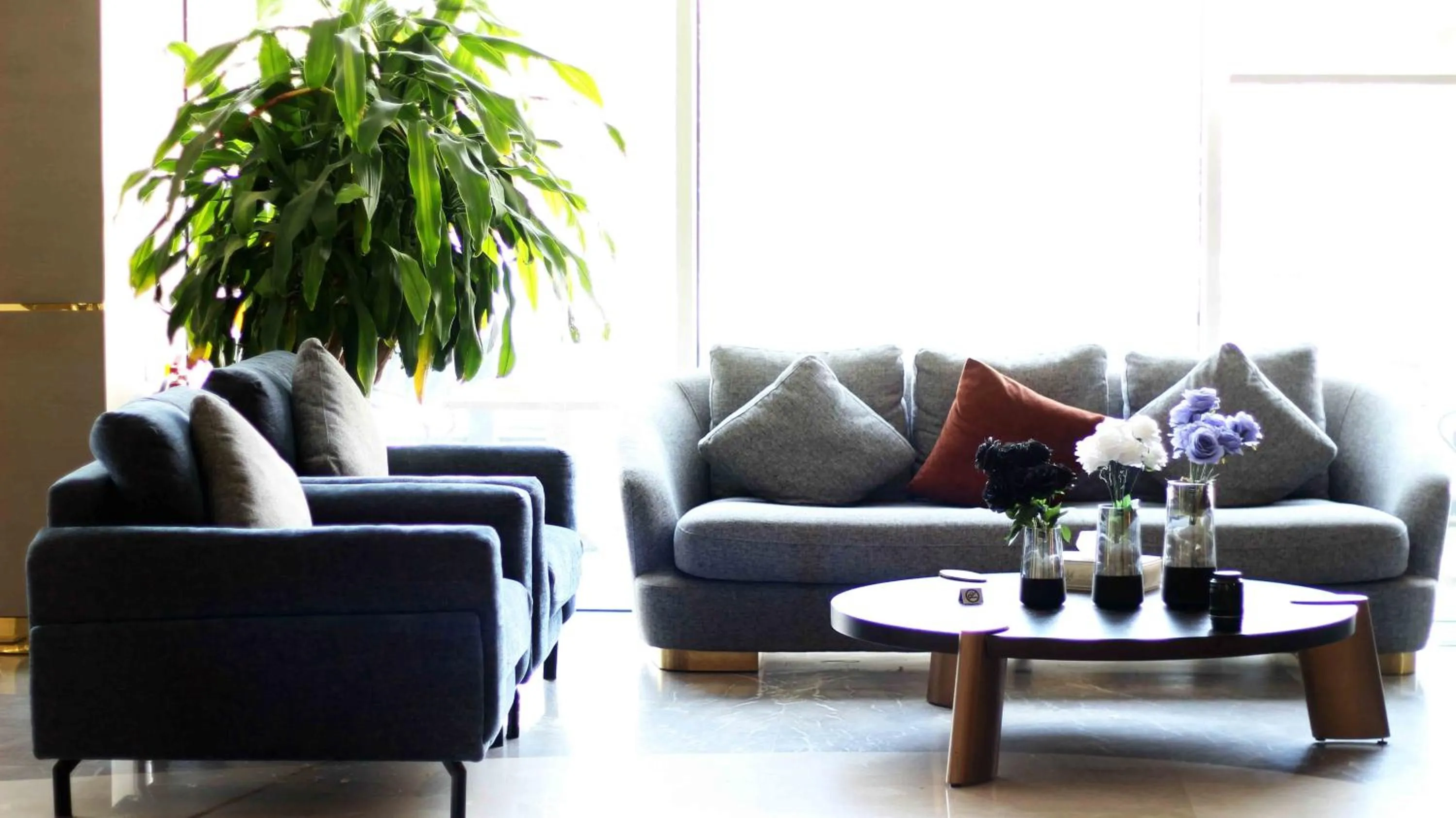 Seating area in Hayat Al Riyadh Hotel