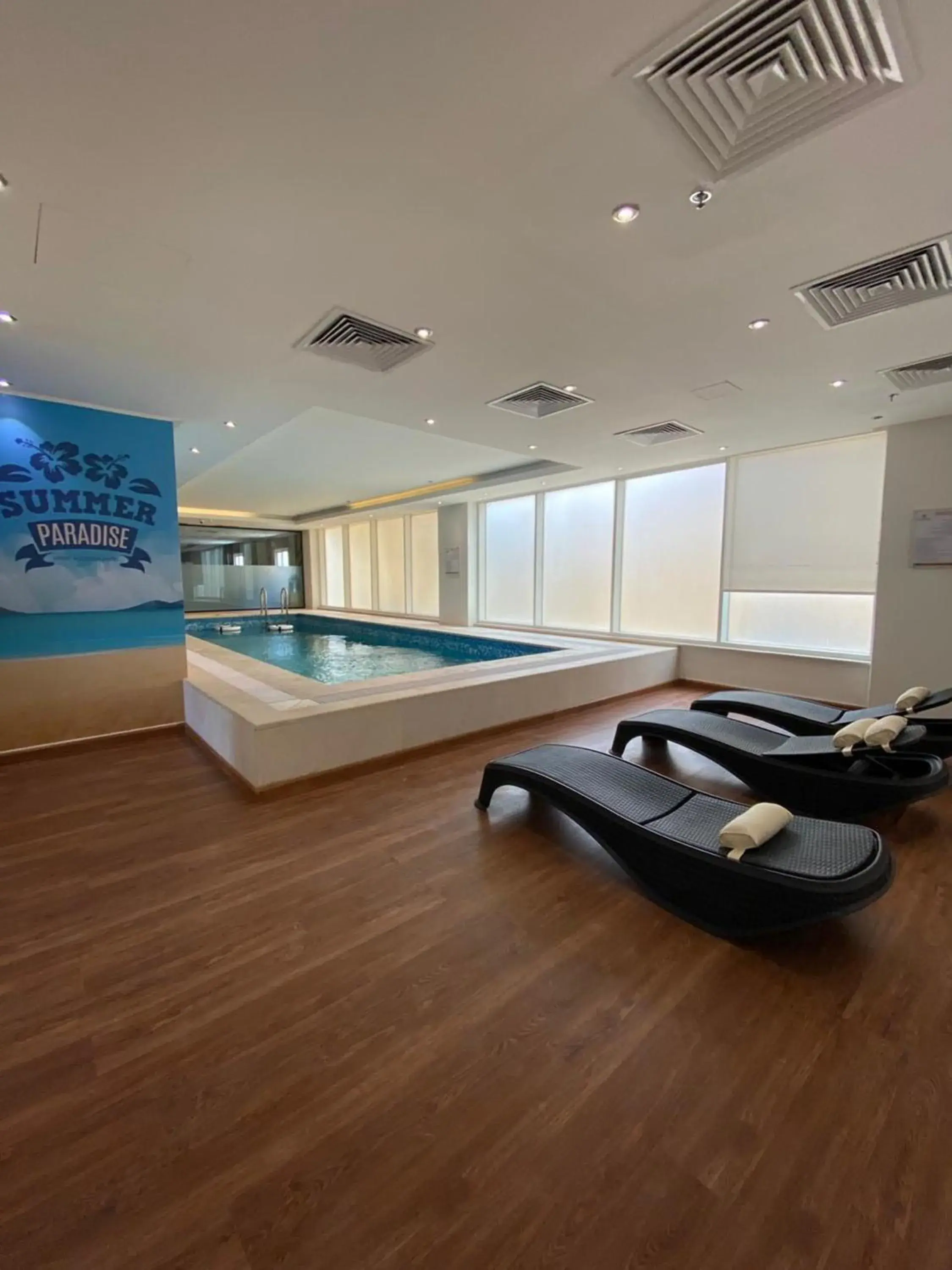 Swimming pool in Hayat Al Riyadh Hotel Swimming pool in Hayat Al Riyadh Hotel