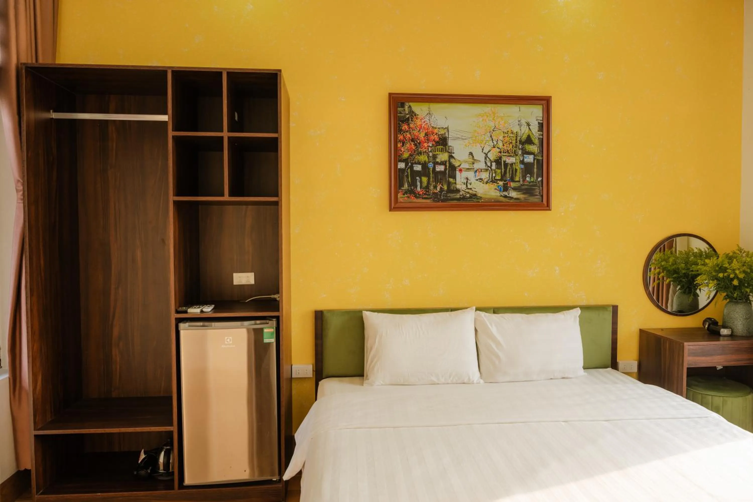 wardrobe in Việt Xưa Homestay