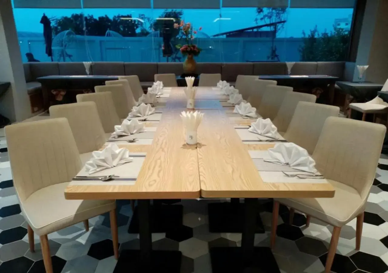 Restaurant/places to eat in Hotel Fuse Rayong Restaurant/places to eat in Hotel Fuse Rayong