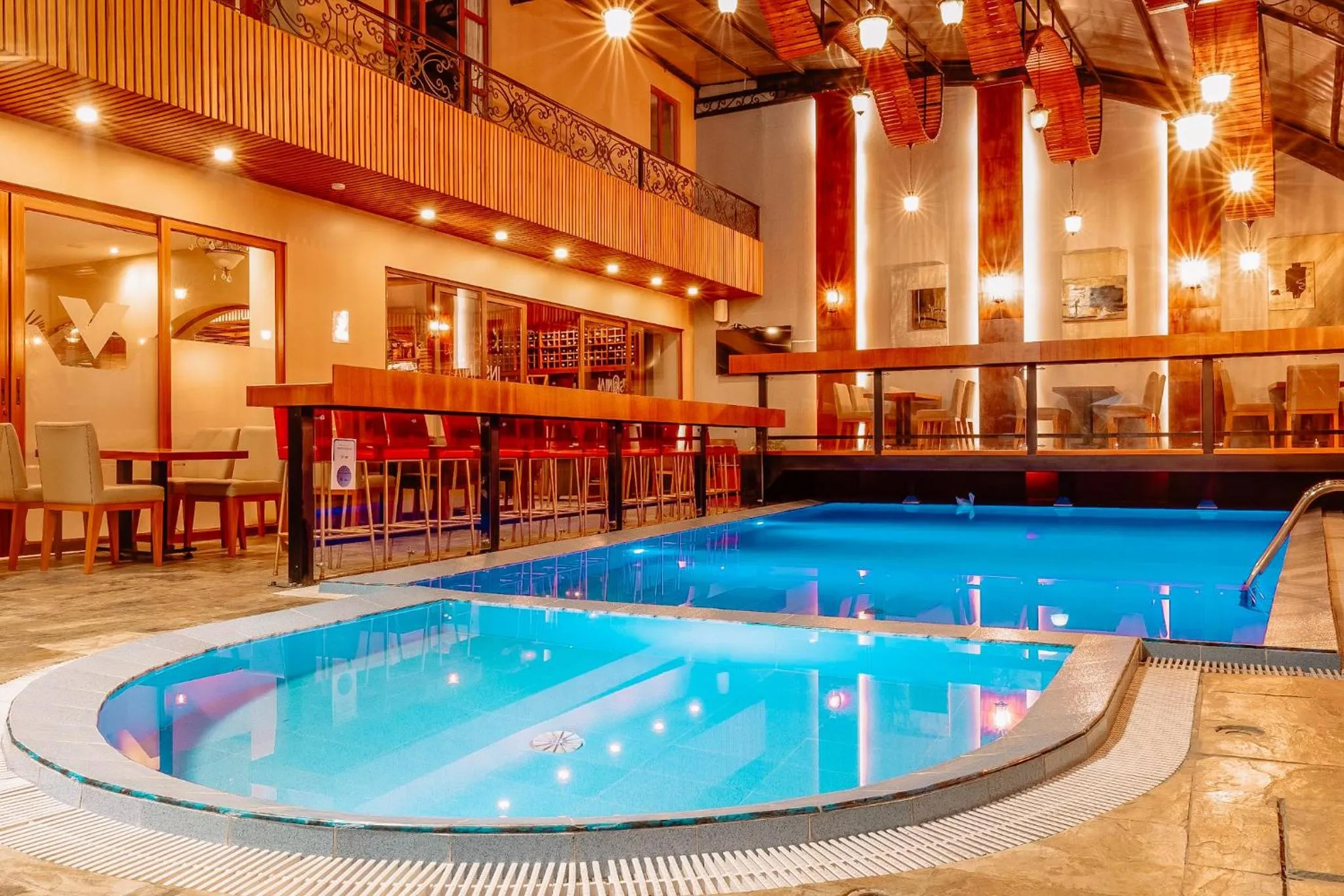 Grand Victoria Boutique Hotel