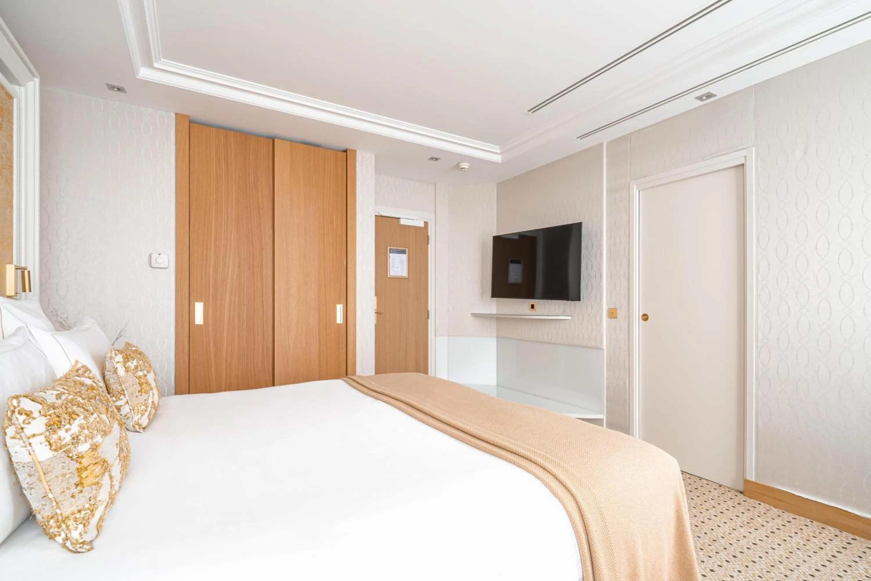 Bed in Hôtel Madison