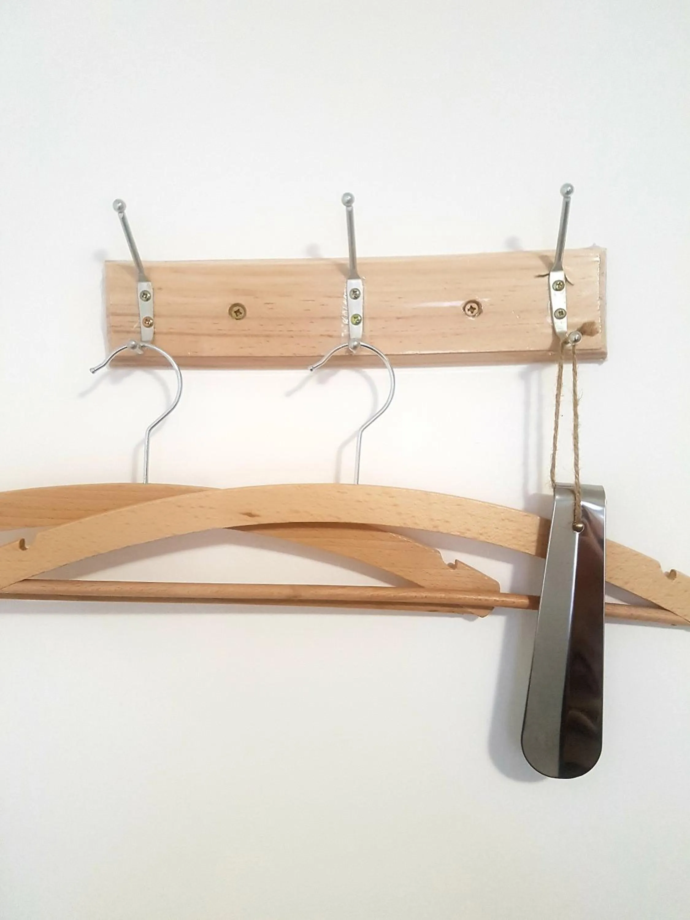 New Hostel Berlin Mitte FREE SNACK hot tea and coffee