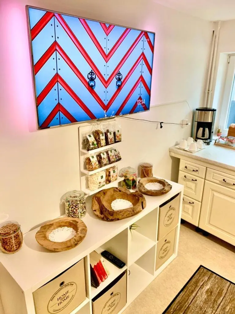 Buffet breakfast in New Hostel Berlin Mitte FREE SNACK hot tea and coffee