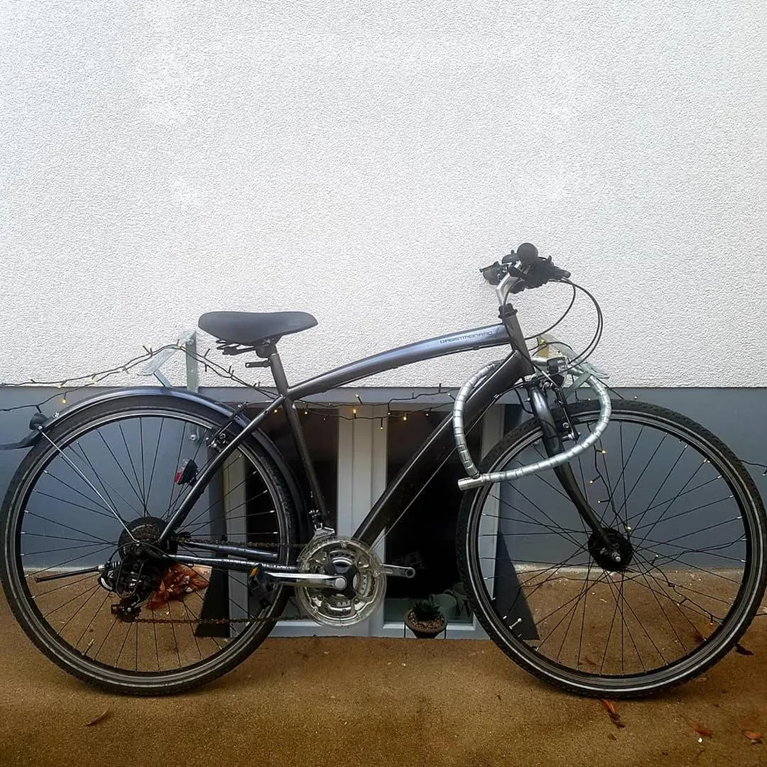 New Hostel Berlin Mitte FREE SNACK hot tea and coffee