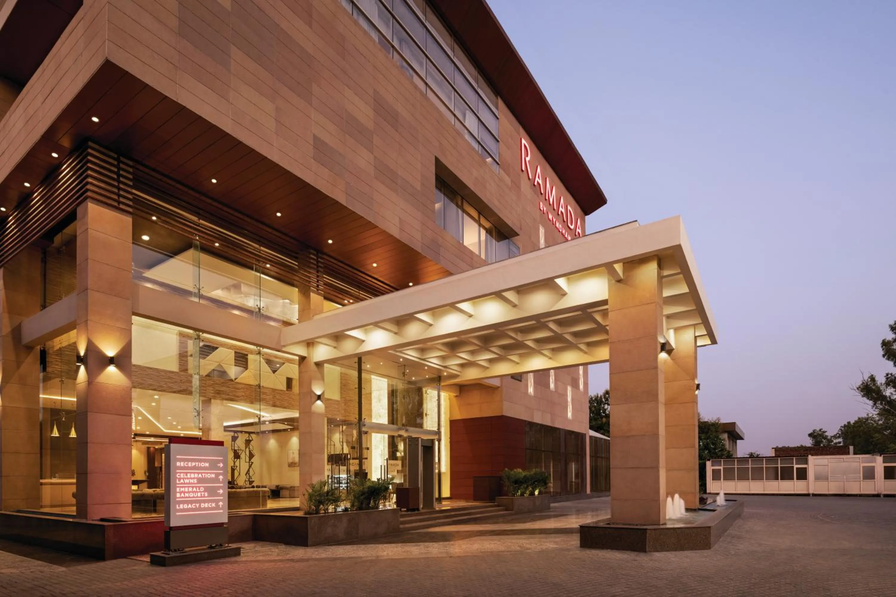 Facade/entrance in Ramada by Wyndham Aligarh GT Road