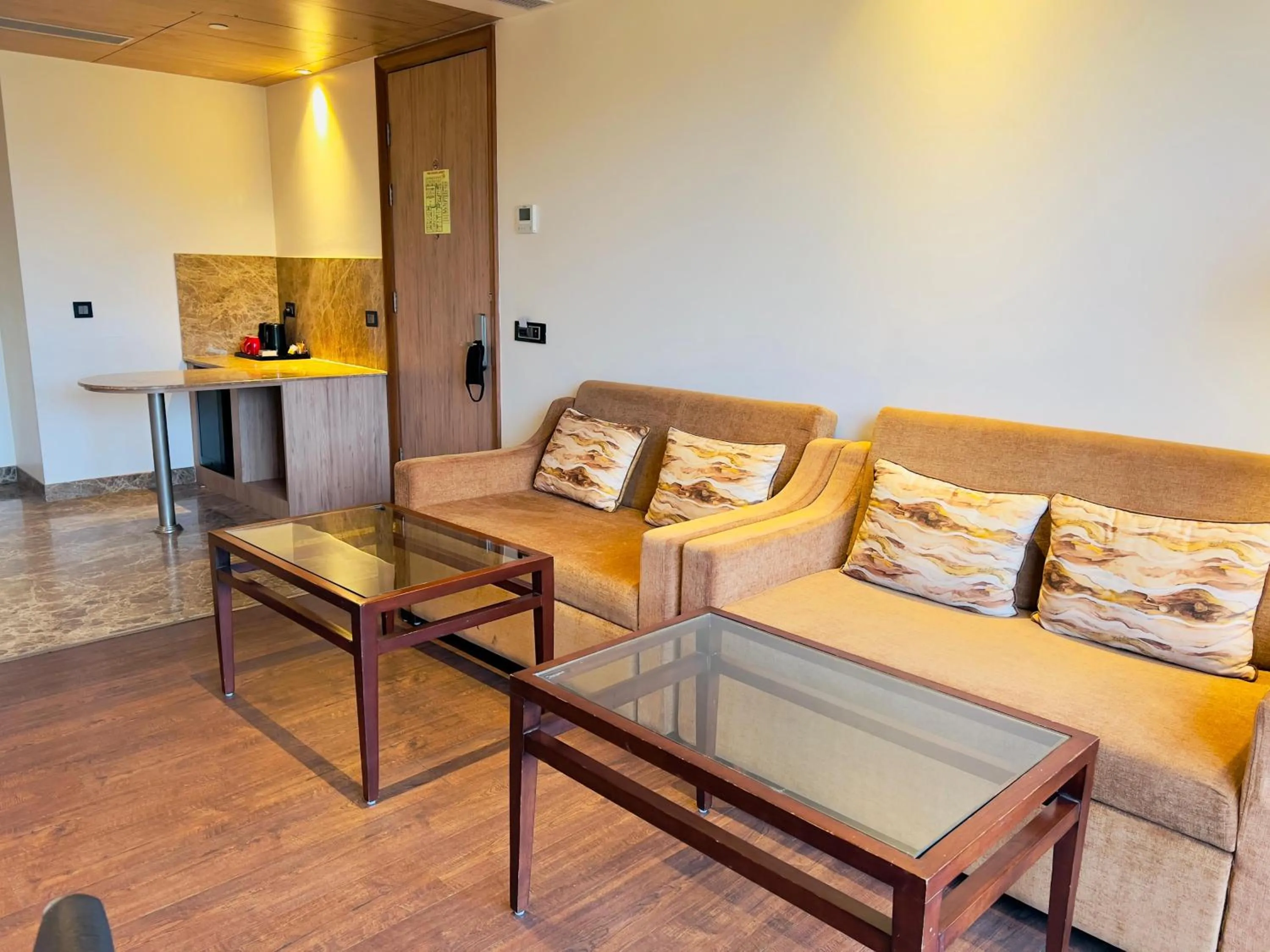 Living room in Ramada by Wyndham Aligarh GT Road