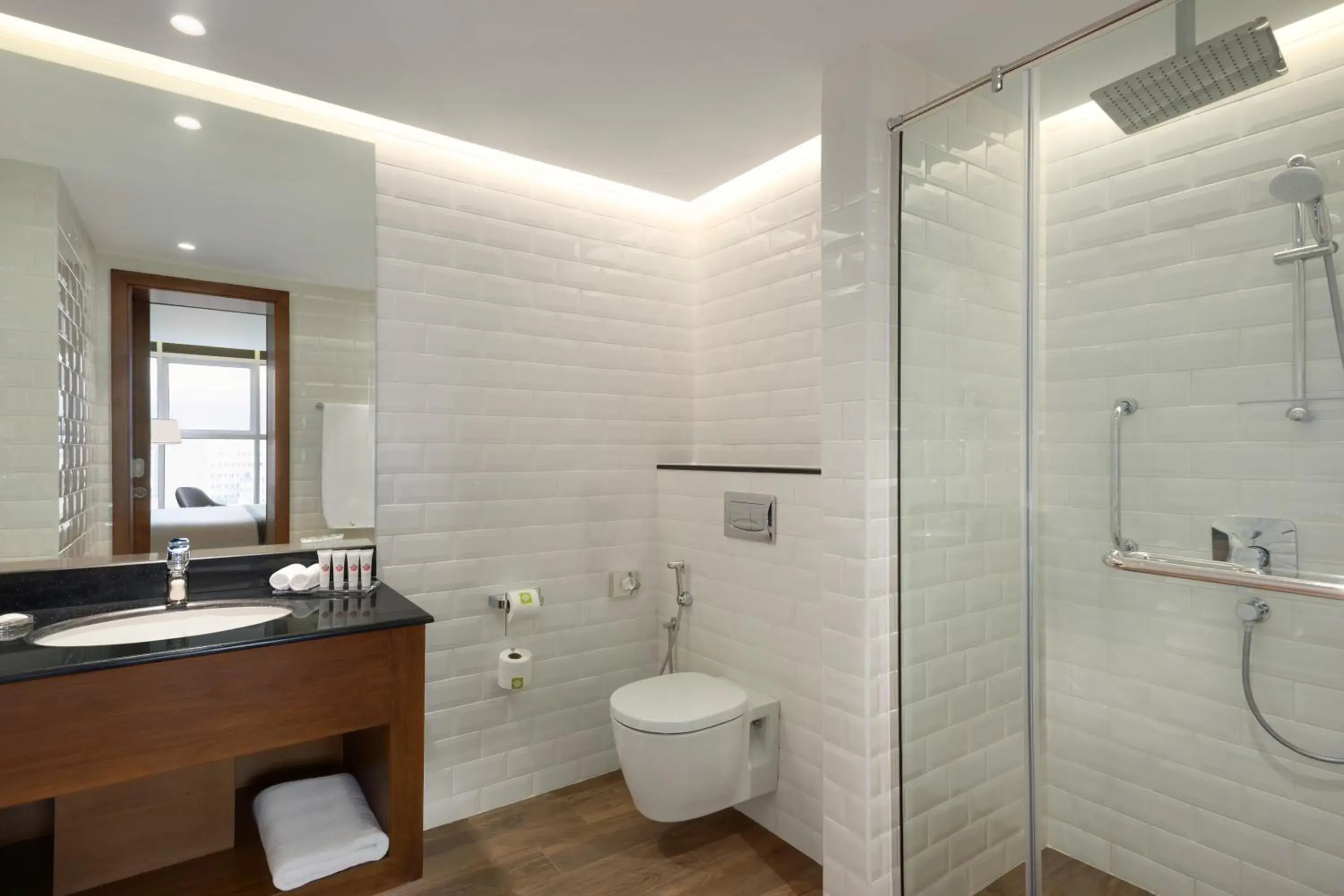 One-Bedroom Suite - Non-Smoking in Wyndham Garden Muscat Al Khuwair One-Bedroom Suite - Non-Smoking in Wyndham Garden Muscat Al Khuwair