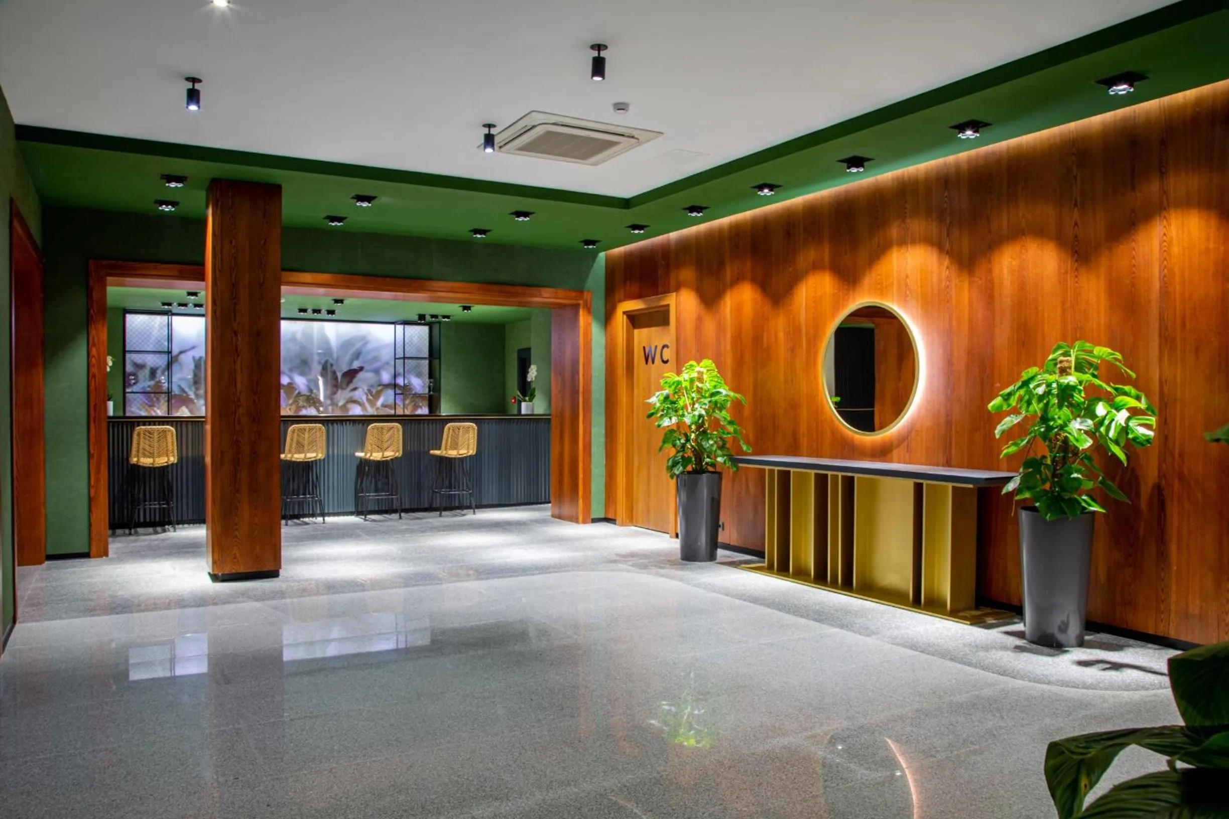 Lounge or bar in Kazzhol Park Hotel Almaty