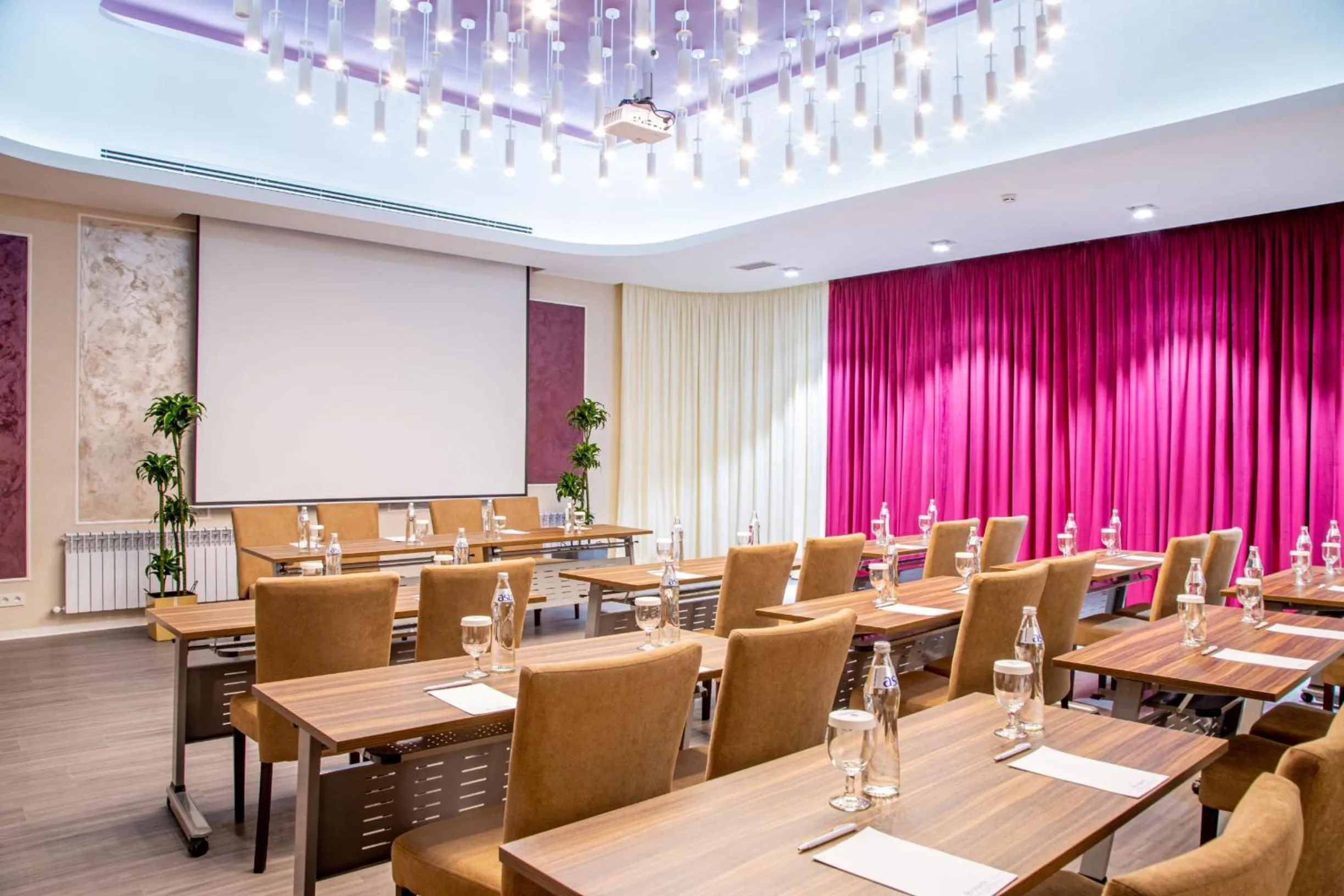 Meeting/conference room in Kazzhol Park Hotel Almaty