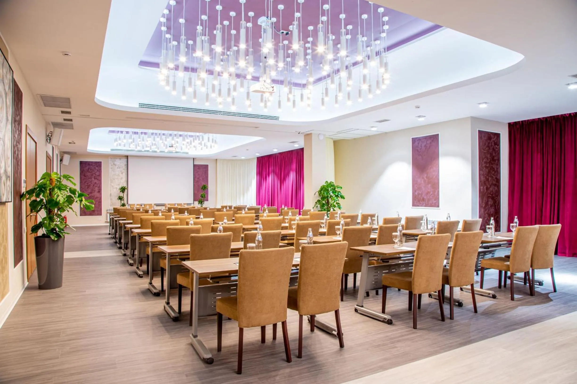 Business facilities in Kazzhol Park Hotel Almaty