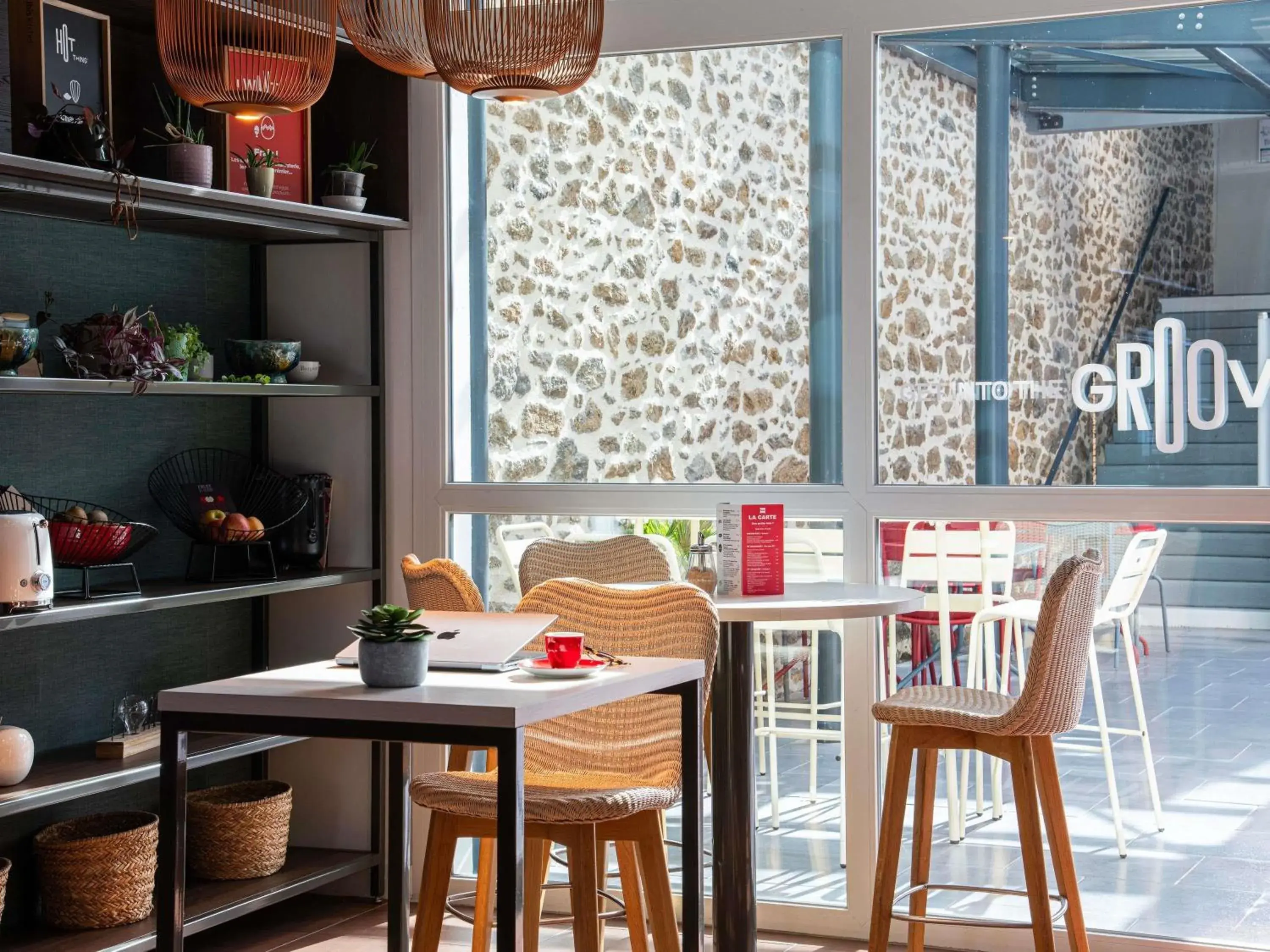 Lounge or bar in ibis Saint Malo Plage Lounge or bar in ibis Saint Malo Plage