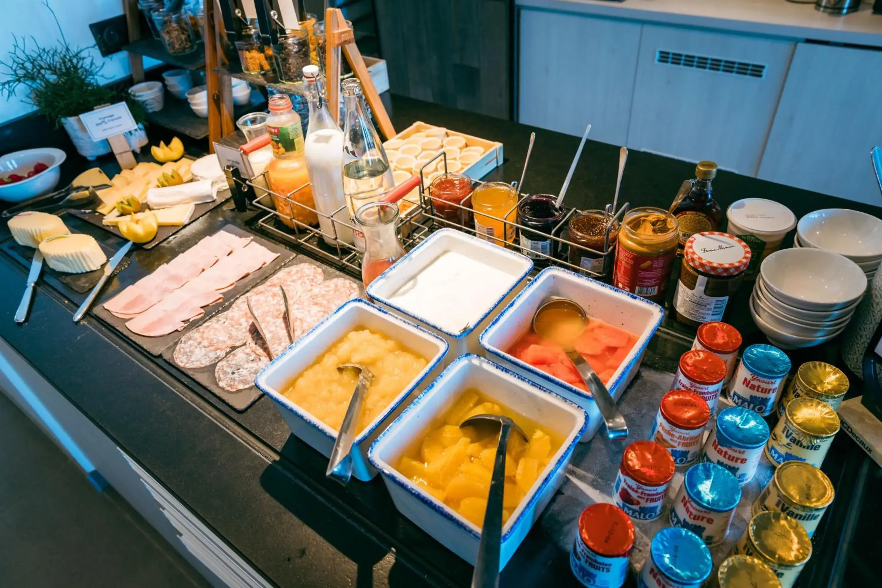 Breakfast in ibis Saint Malo Plage Breakfast in ibis Saint Malo Plage