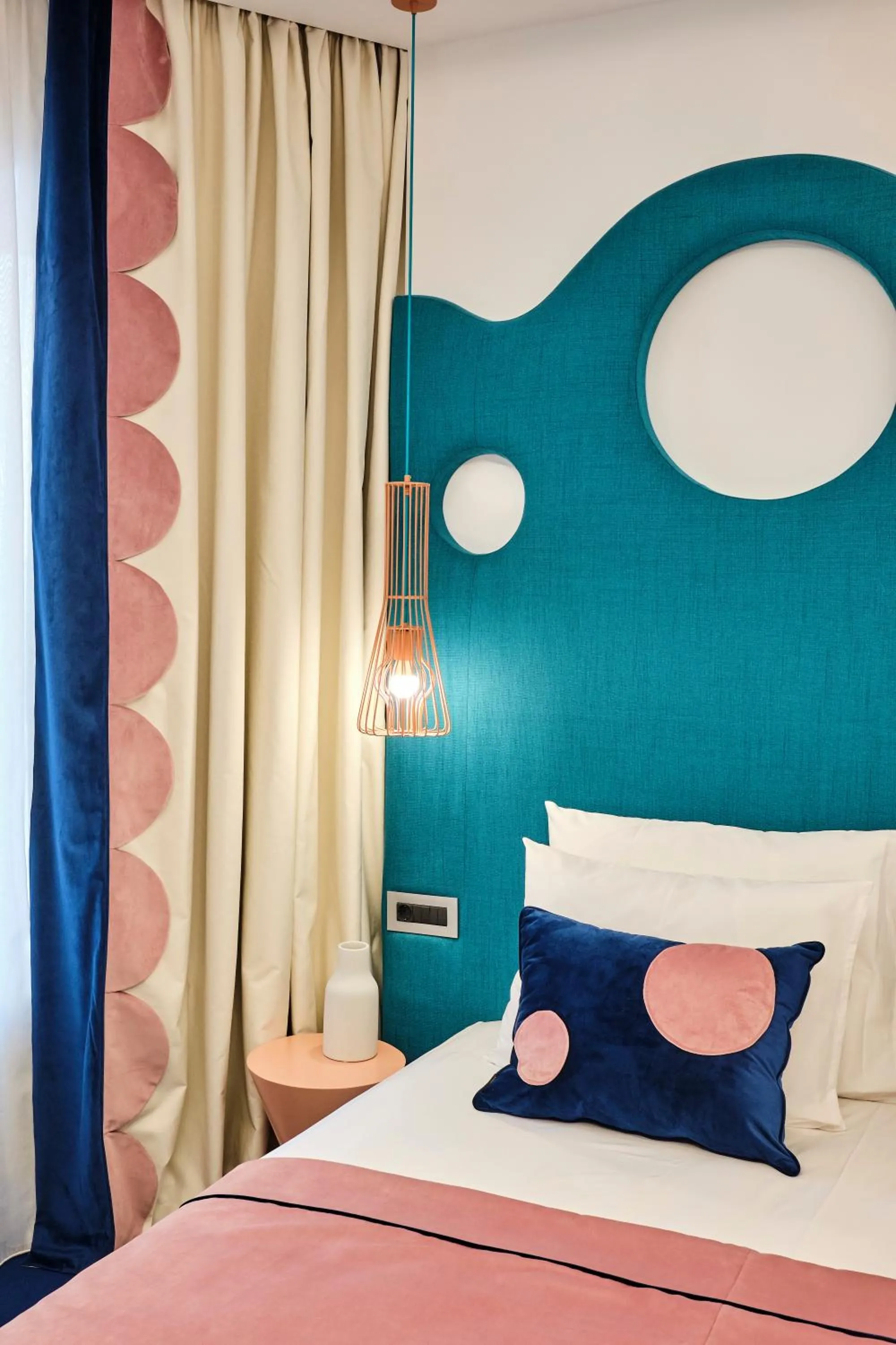 Decorative detail, Bed in Vilacrosse Boutique Inn