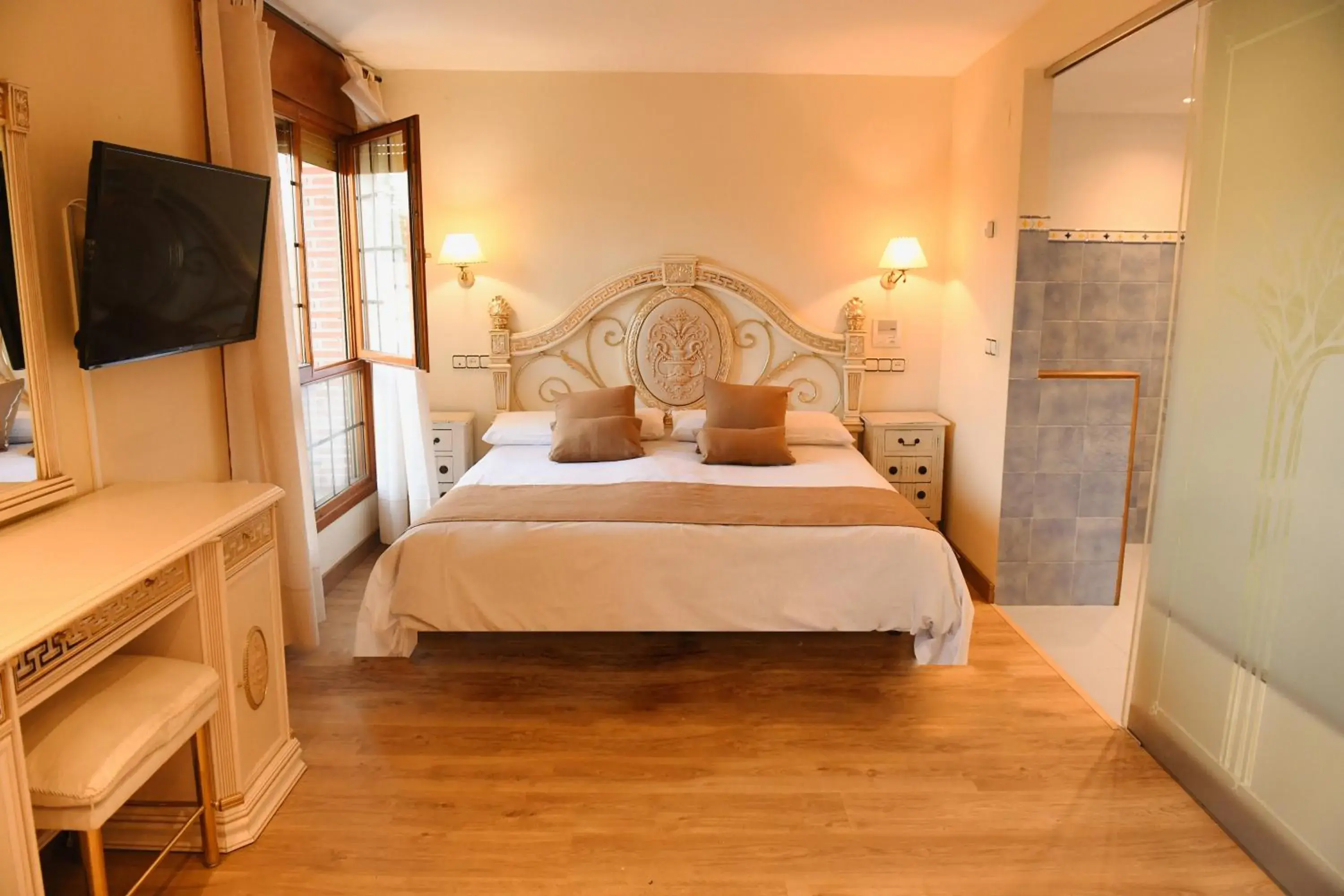 Queen Suite with Spa Bath in Hotel Rural Villa de Vinuesa Queen Suite with Spa Bath in Hotel Rural Villa de Vinuesa