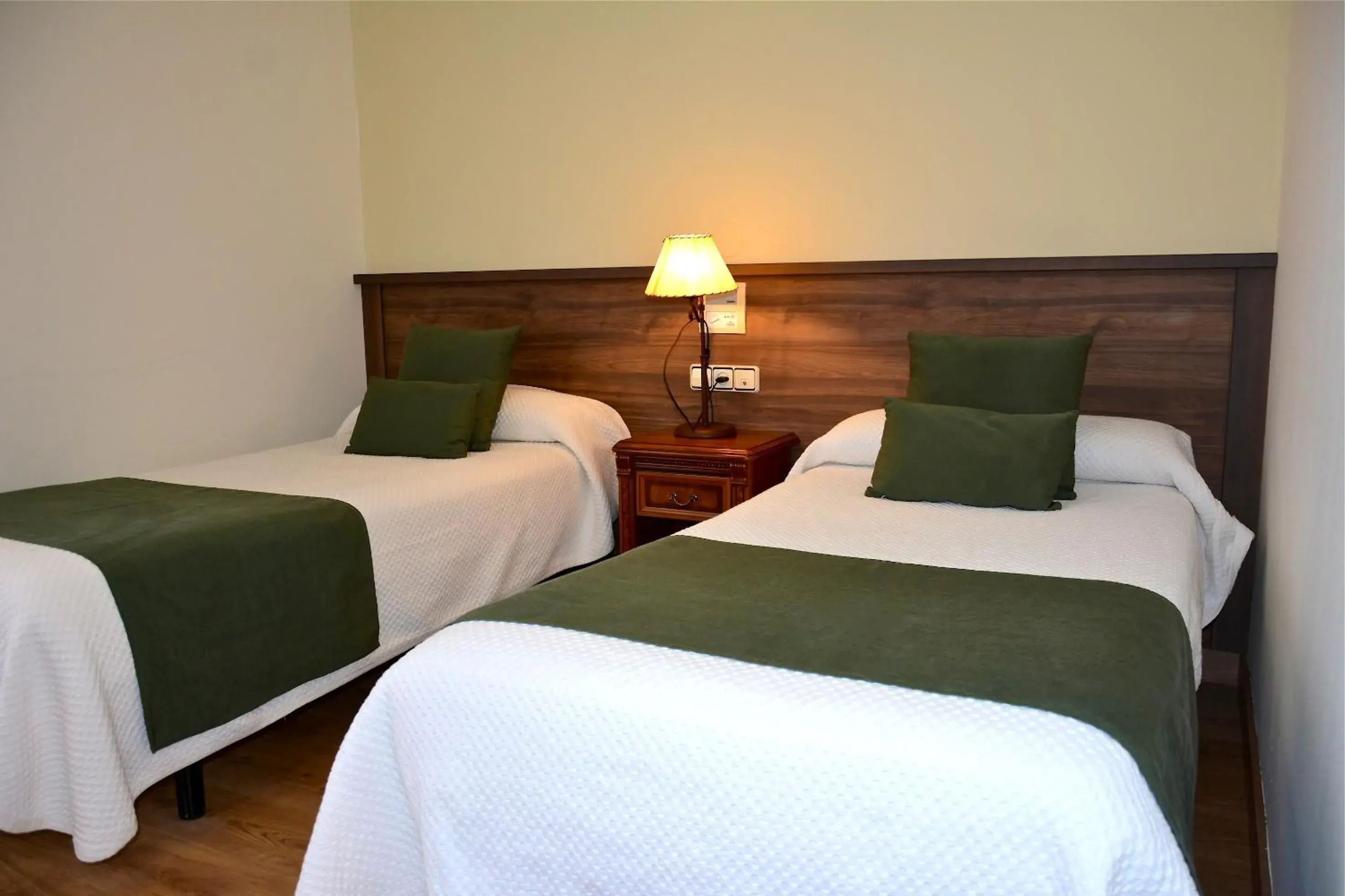 Double or Twin Room with Private Bathroom in Hotel Rural Villa de Vinuesa Double or Twin Room with Private Bathroom in Hotel Rural Villa de Vinuesa