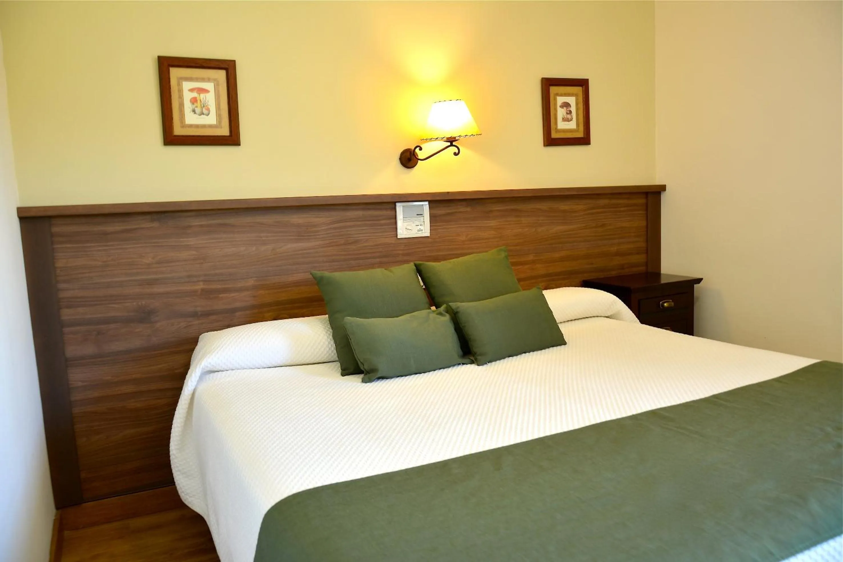 Bed in Hotel Rural Villa de Vinuesa