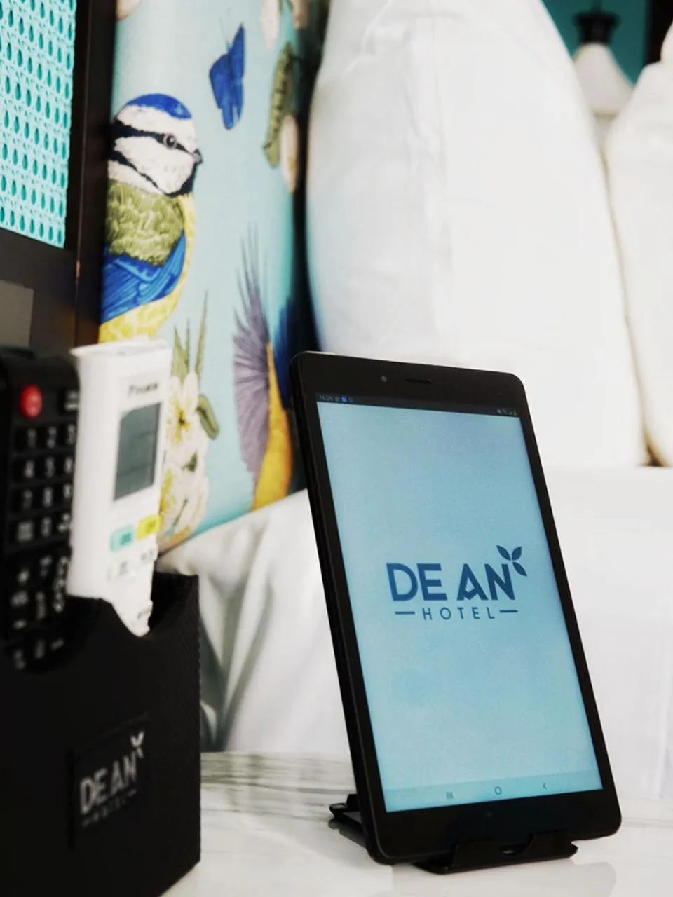 Property logo or sign, Bed in De An Hotel