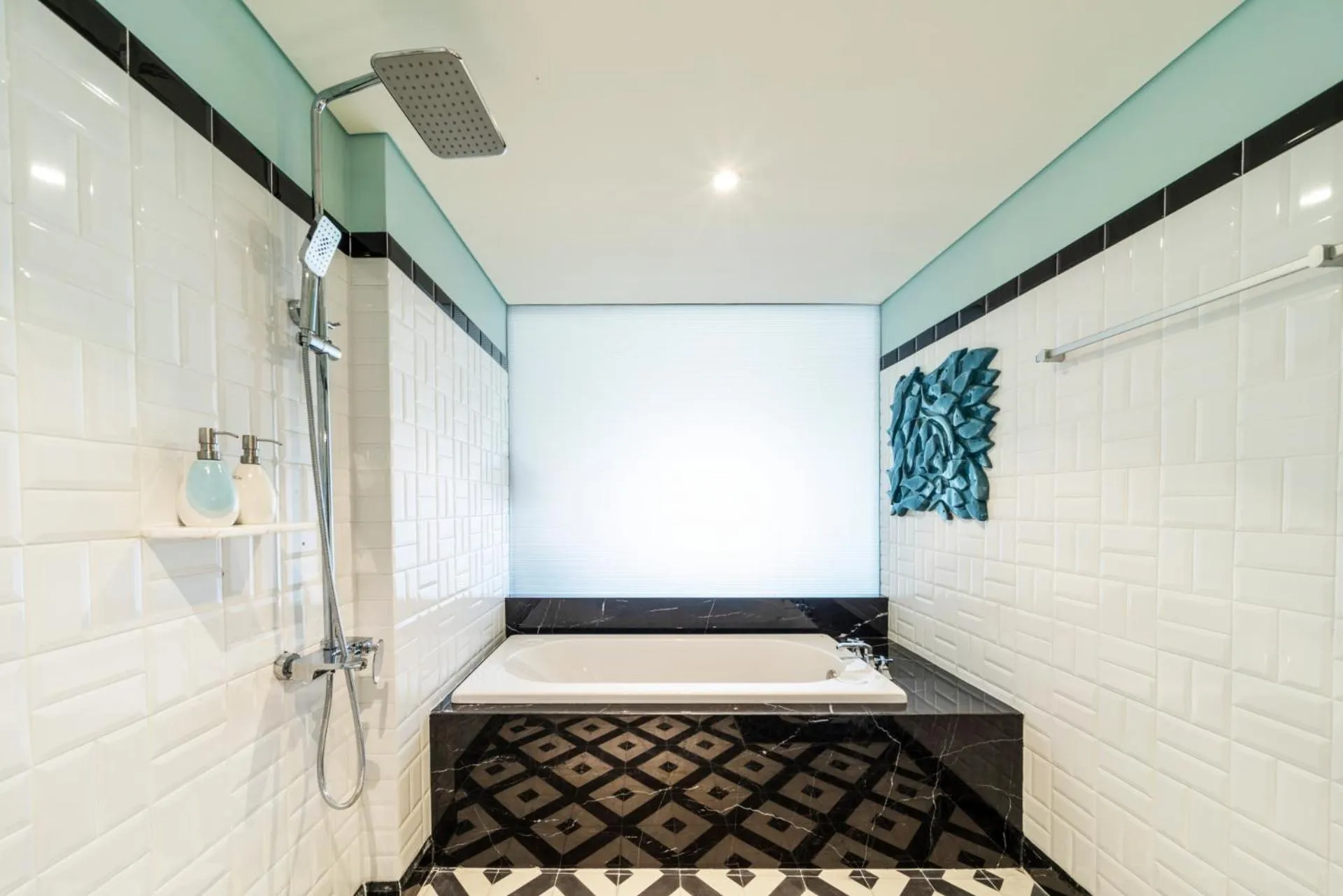 Toilet in De An Hotel