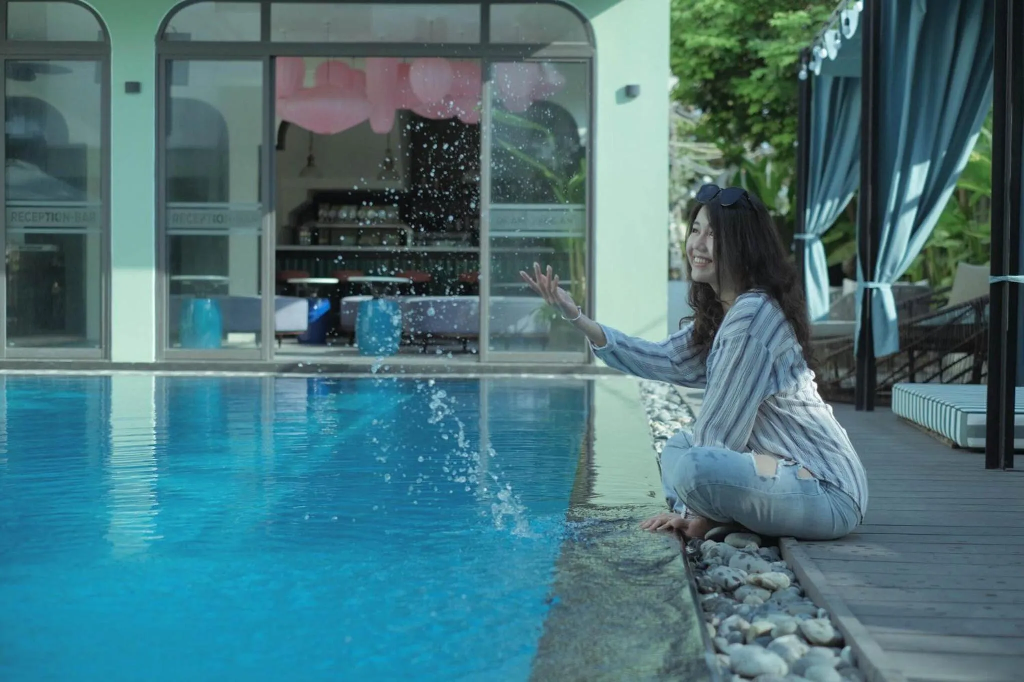 Swimming pool in De An Hotel