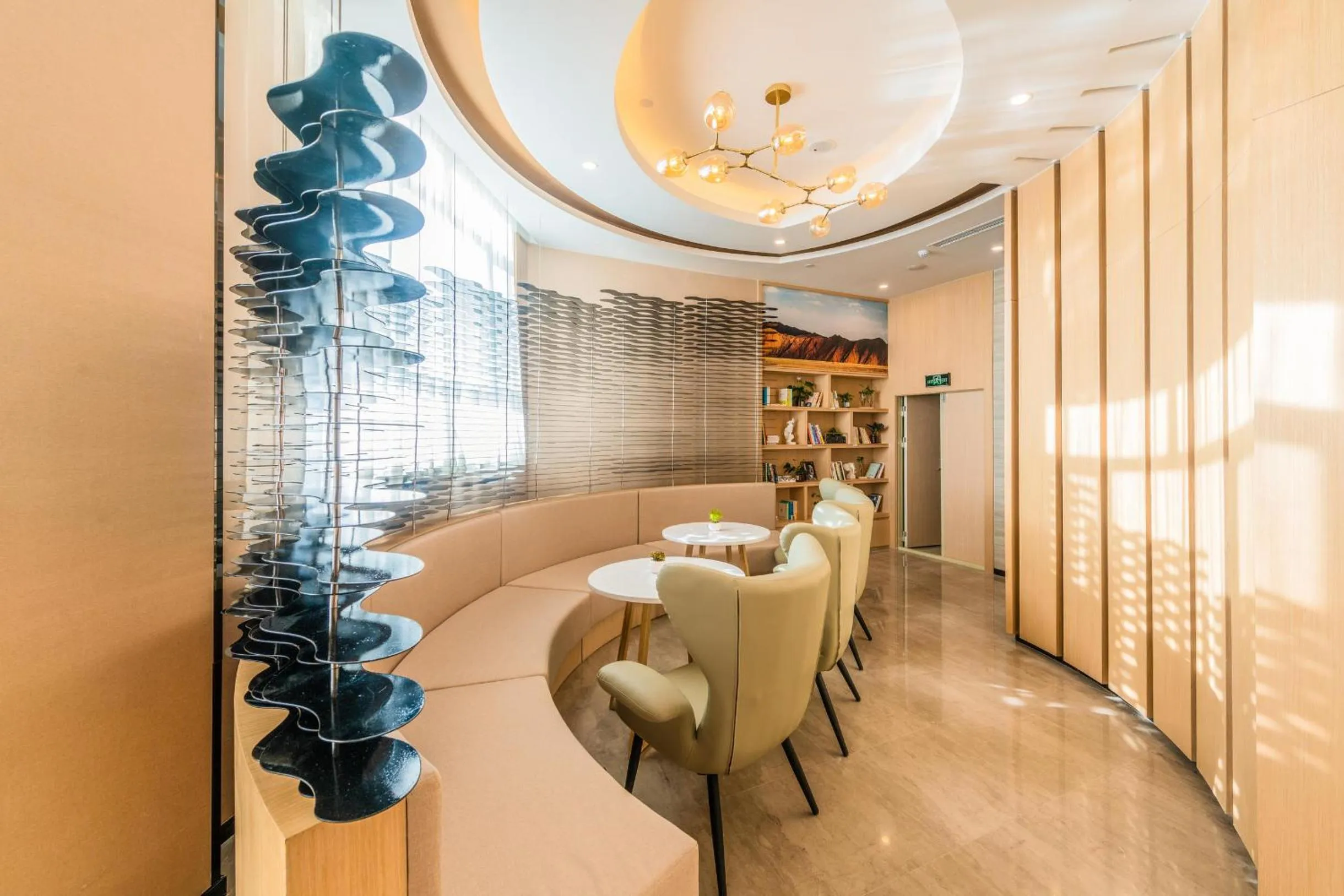 Atour Hotel (Urumqi Renmin Cinema)