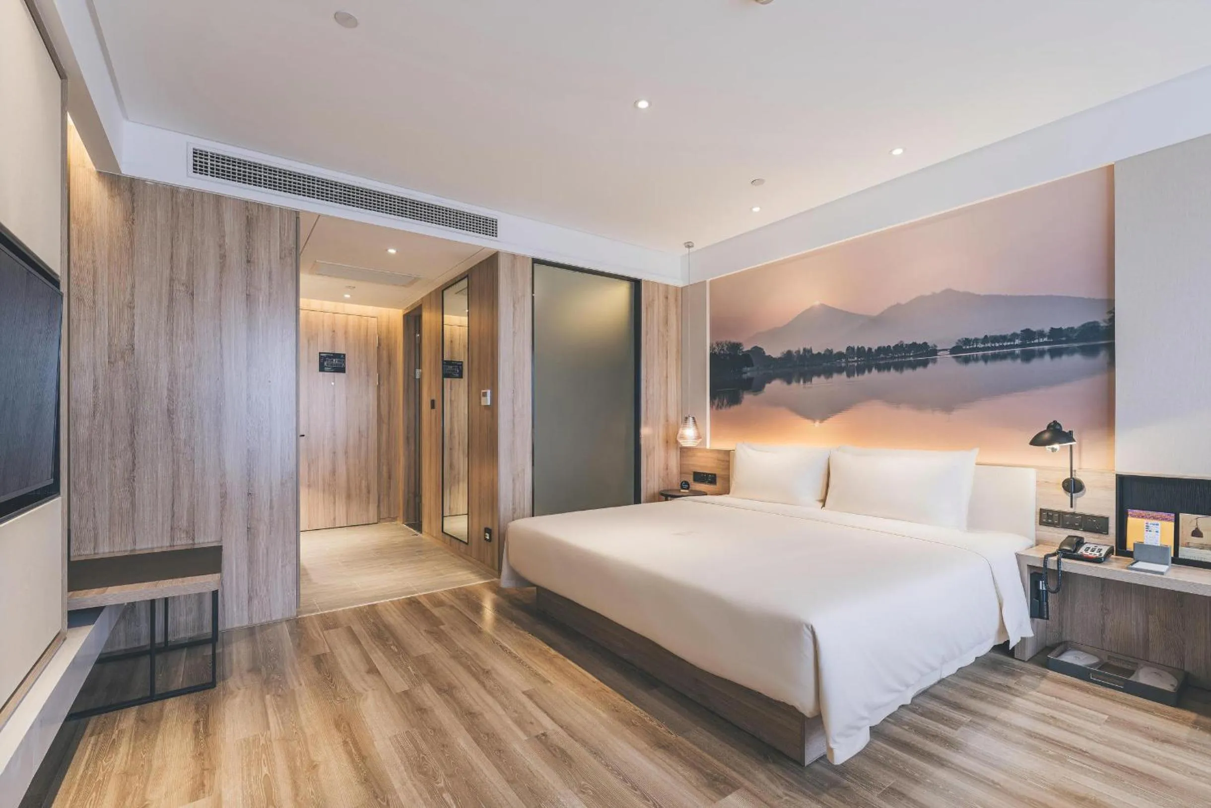 Bed in Atour Hotel Nanjing Xianlin Avenue Jinma Road