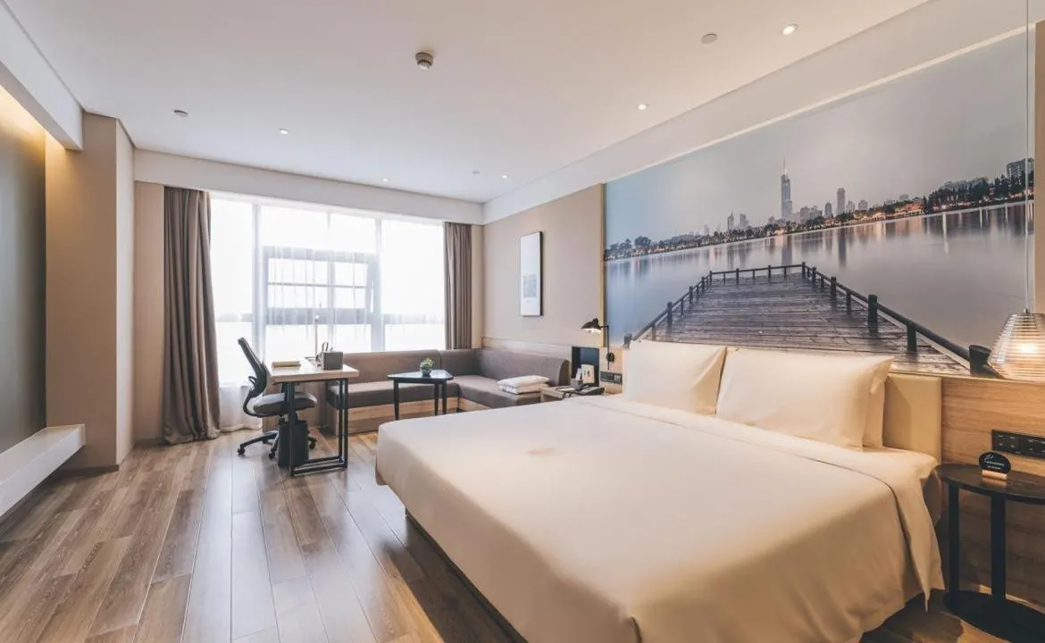 Bed in Atour Hotel Nanjing Xianlin Avenue Jinma Road