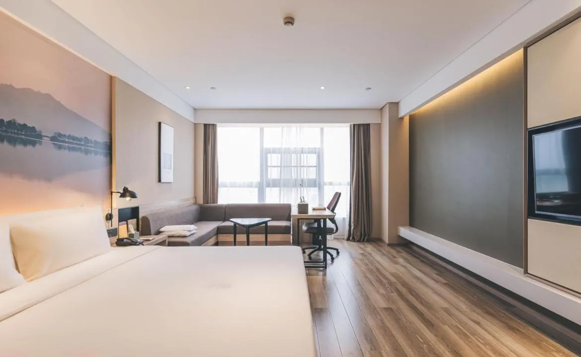 Bed in Atour Hotel Nanjing Xianlin Avenue Jinma Road