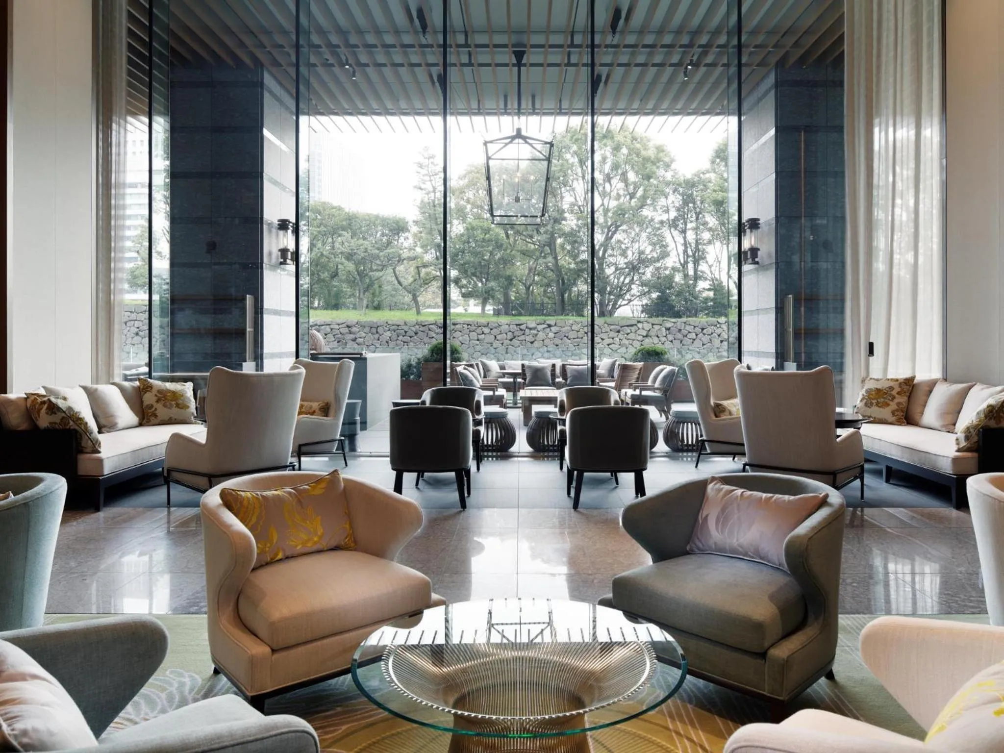 Day in Palace Hotel Tokyo