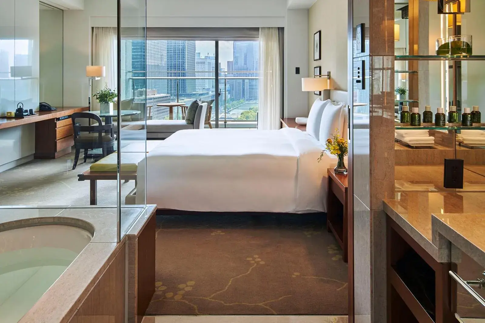 Deluxe Twin Room with Balcony - single occupancy in Palace Hotel Tokyo Deluxe Twin Room with Balcony - single occupancy in Palace Hotel Tokyo