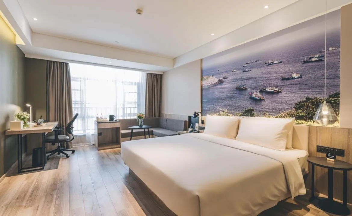 Bed in Atour Hotel Ningbo Airport Yinzhou Avenue