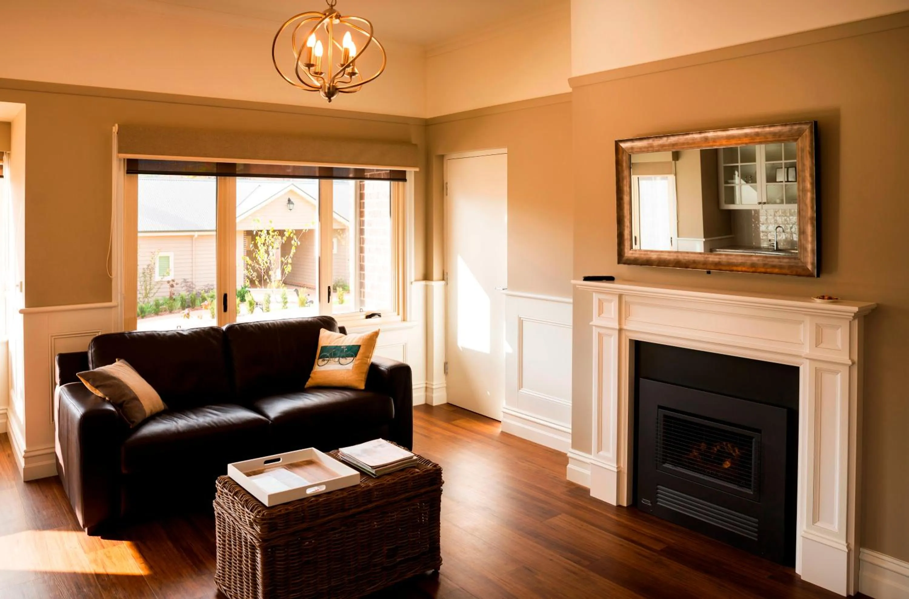 Photo of the whole room in Marysville Garden Cottages