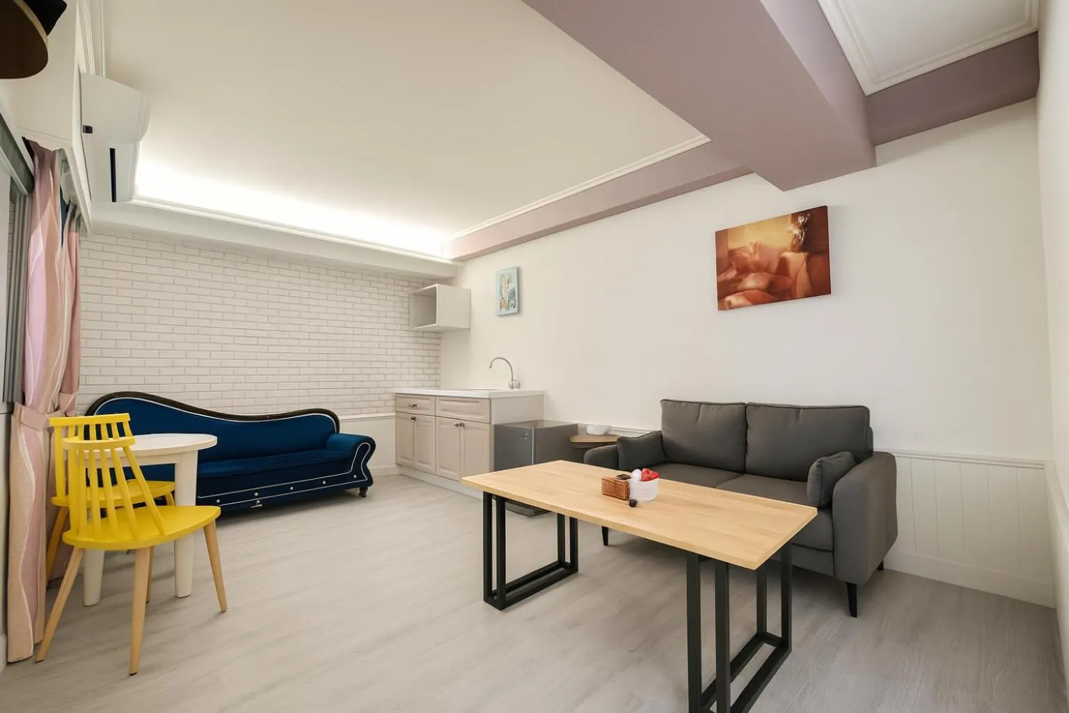 Kitchen or kitchenette in Elizabeth Hotel