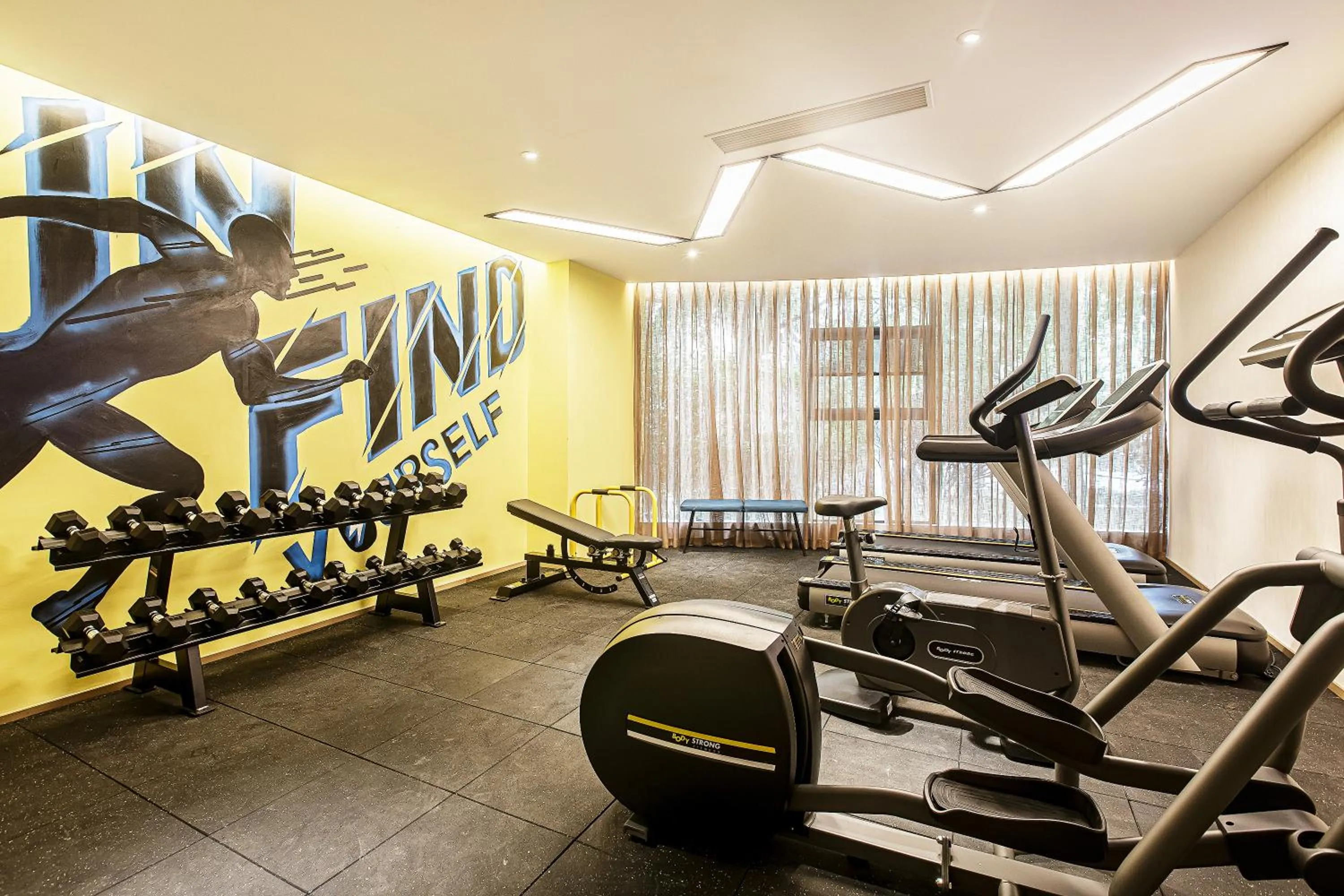 Fitness centre/facilities in Atour Hotel Chengdu Yulin Huaxi