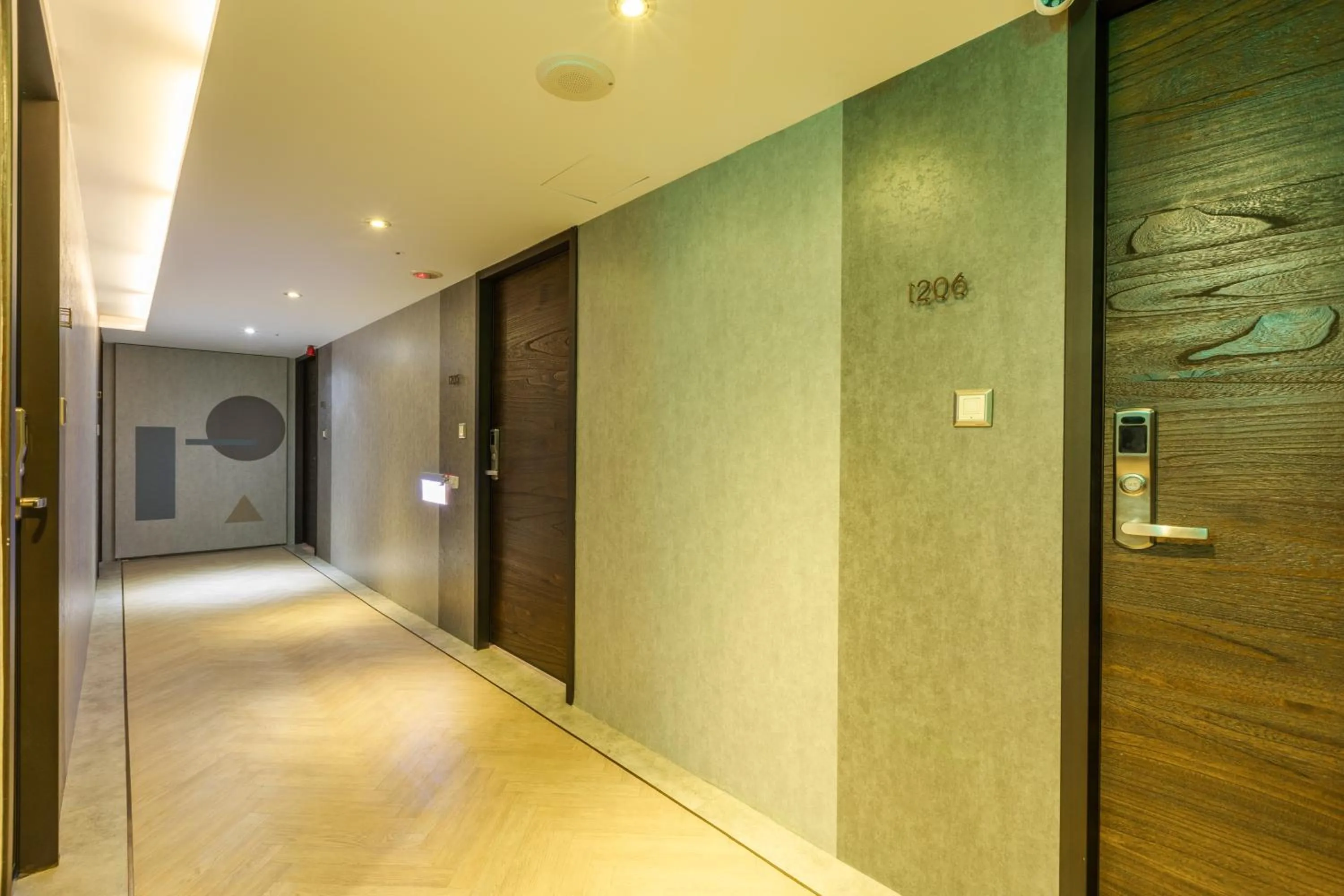 On site in Ren Mei Fashion Hotel