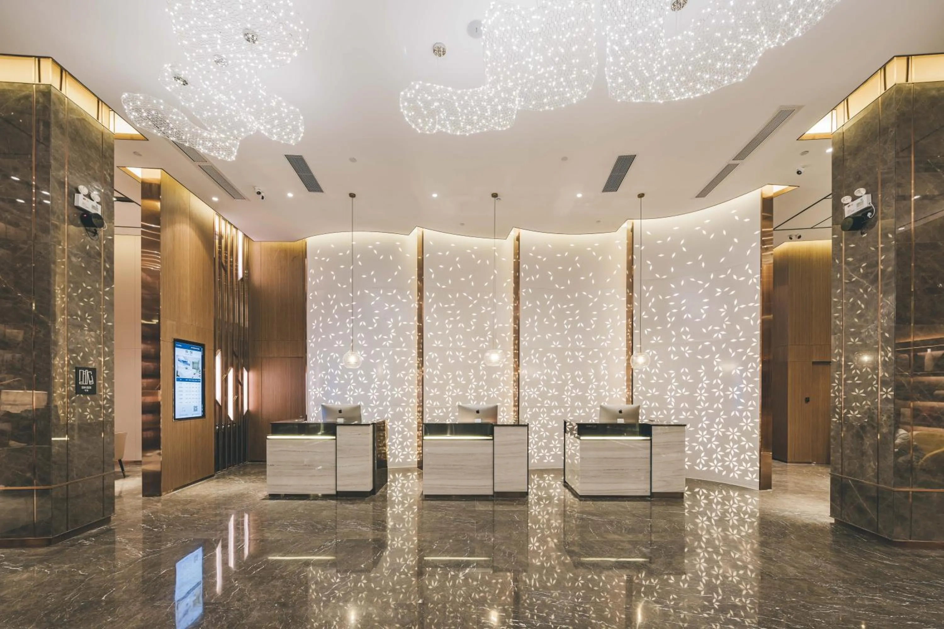 Lobby or reception in Atour Hotel (Puning High Speed Railway Station)