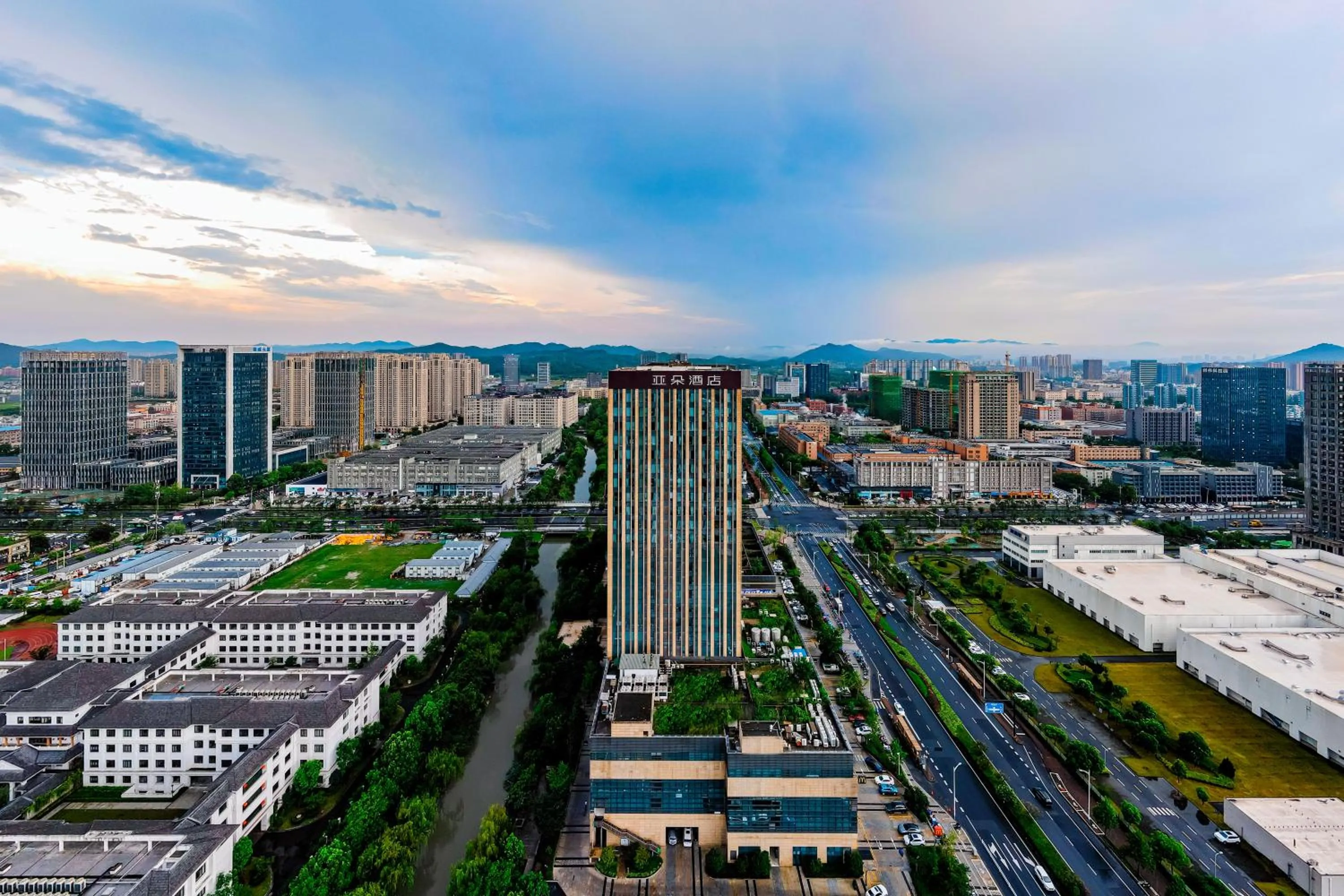 Atour Hotel Hangzhou Binjiang Jiangling Road