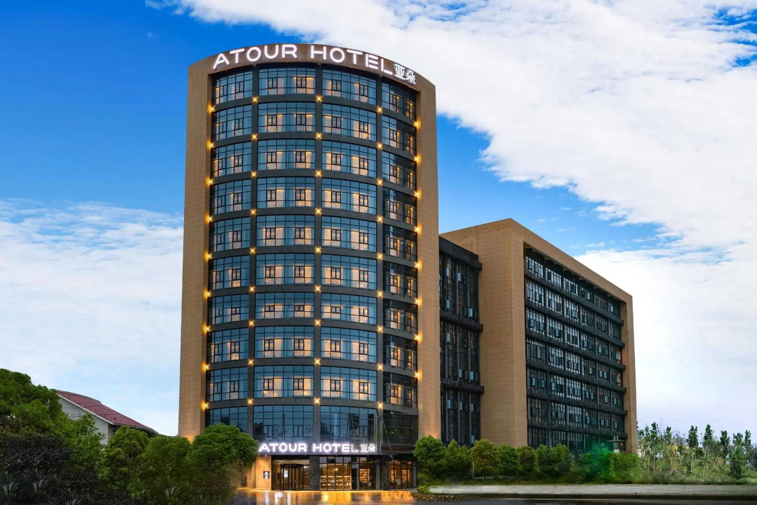 Atour Hotel Wuhan Tianhe Airport Tenglong Avenue Subway Station Atour Hotel Wuhan Tianhe Airport Tenglong Avenue Subway Station