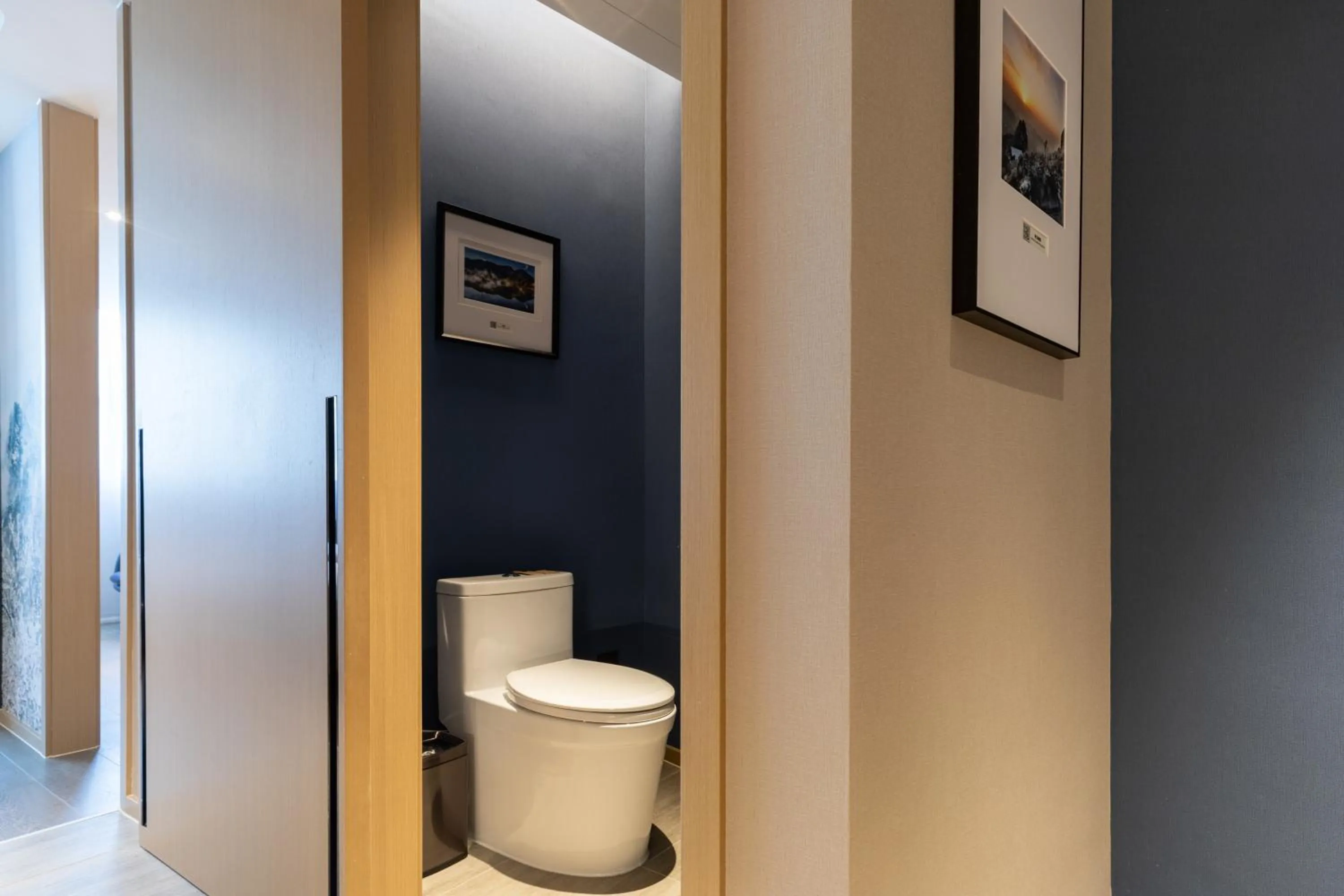 Toilet in Atour Hotel (Wuhan Qingshan Peace Park)