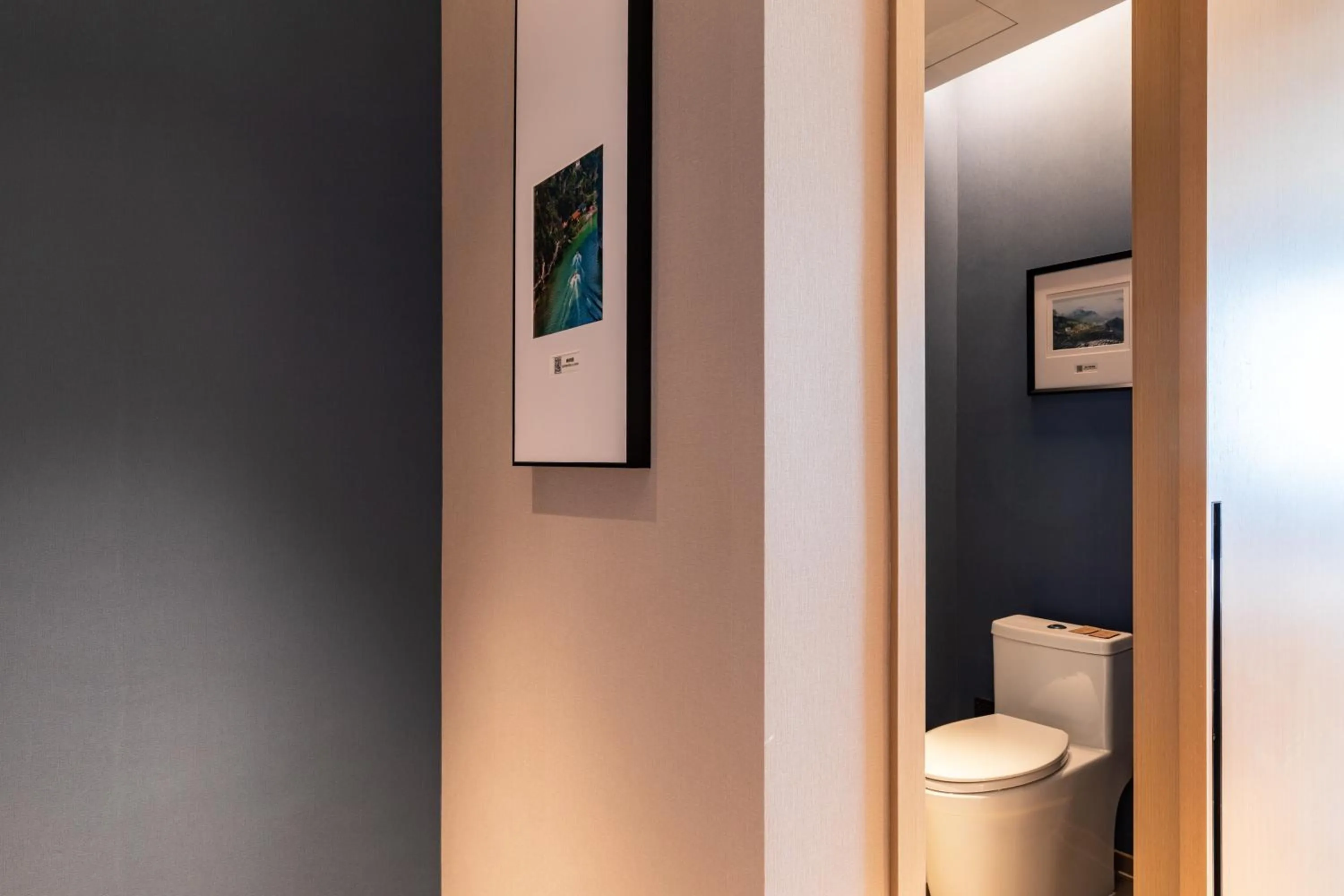 Toilet in Atour Hotel (Wuhan Qingshan Peace Park)