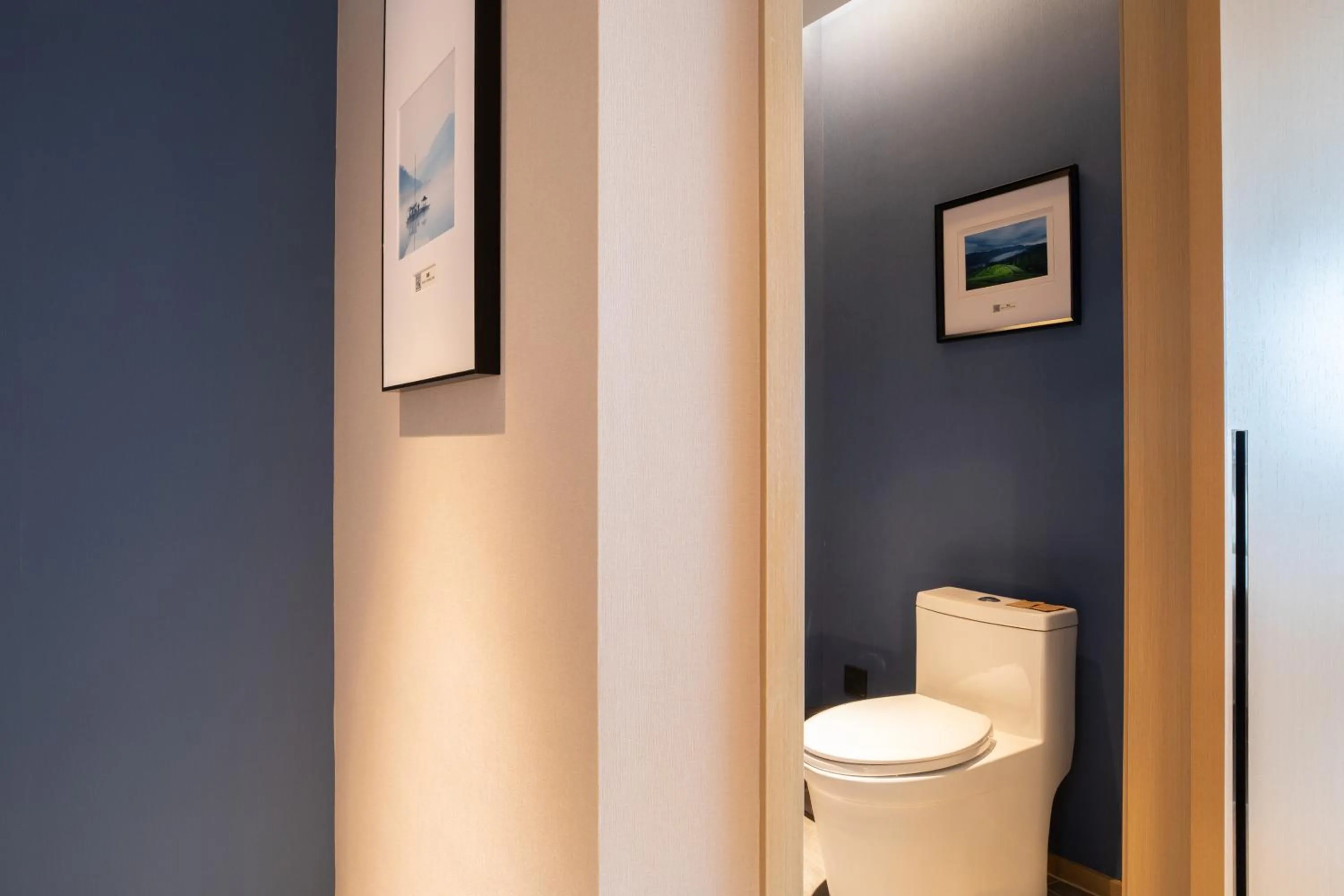 Toilet in Atour Hotel (Wuhan Qingshan Peace Park)