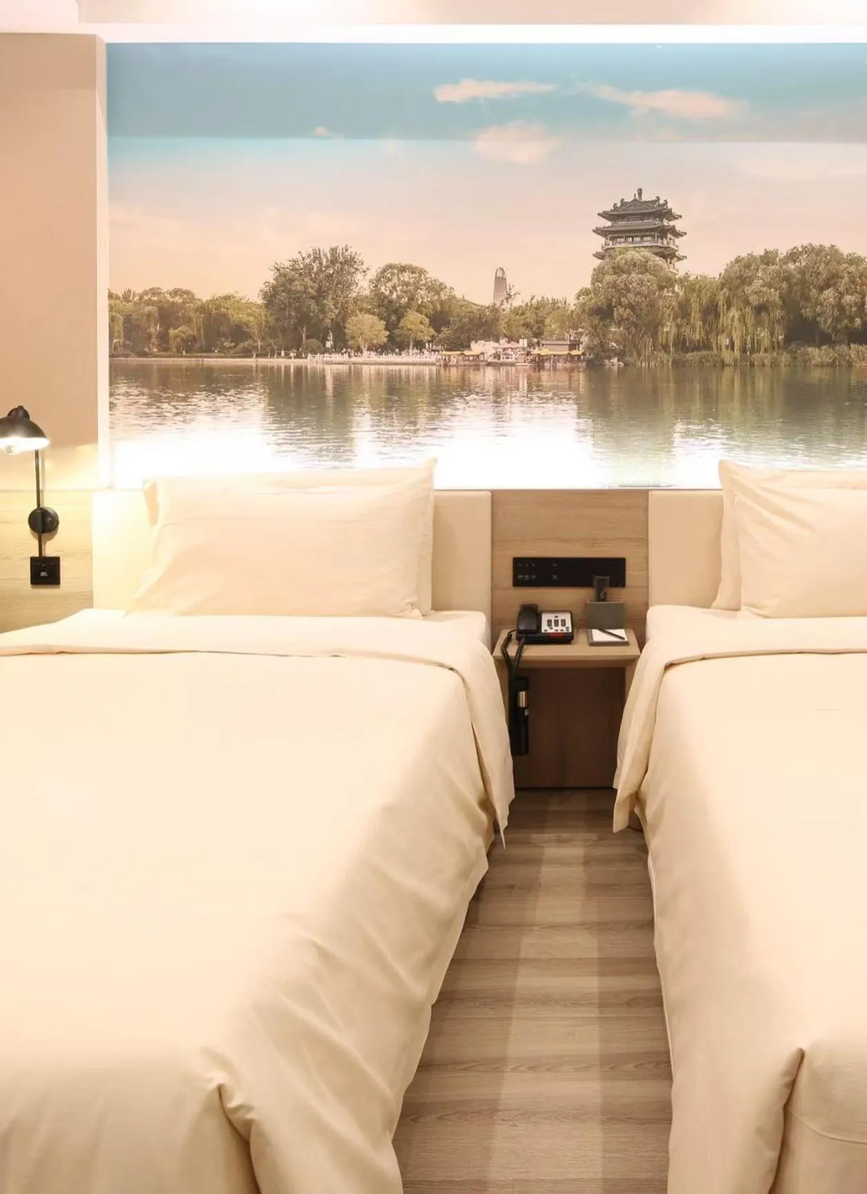 Bedroom in Atour Hotel (Baimaiquan Jinan Shuangshan Street)